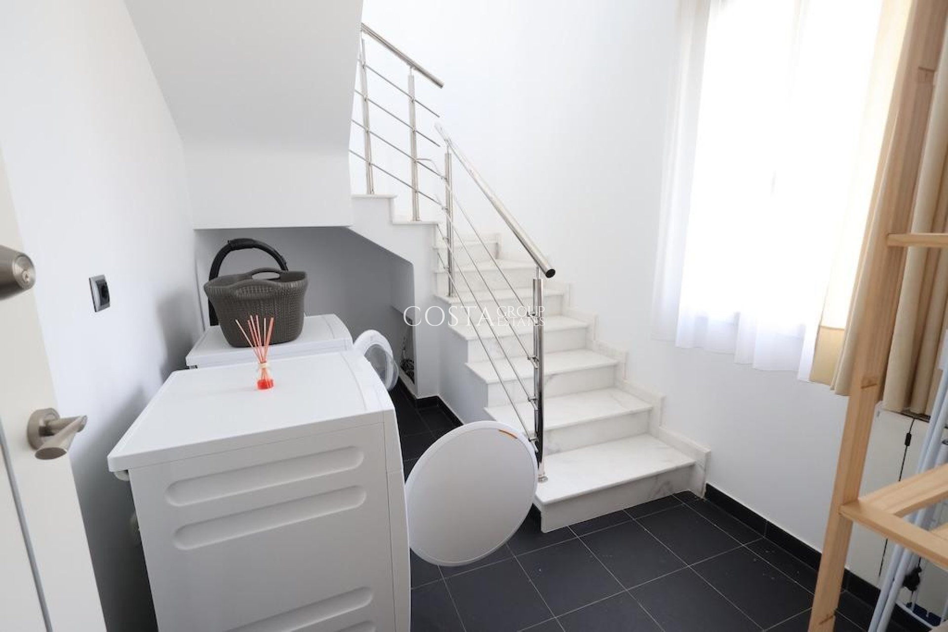 Wiederverkauf - Villa -
Orihuela Costa - Cabo Roig