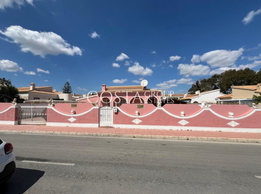 Wiederverkauf - Villa -
Orihuela Costa - Cabo Roig