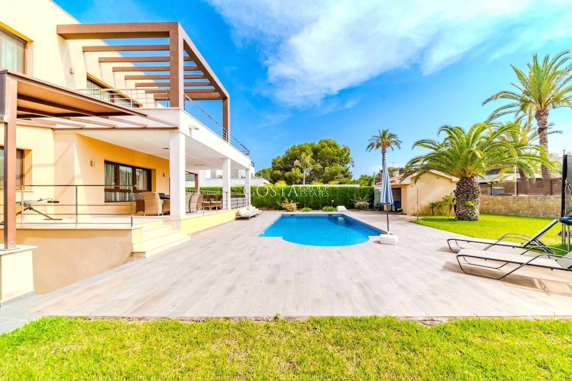 Wiederverkauf - Villa -
Orihuela Costa - Cabo Roig