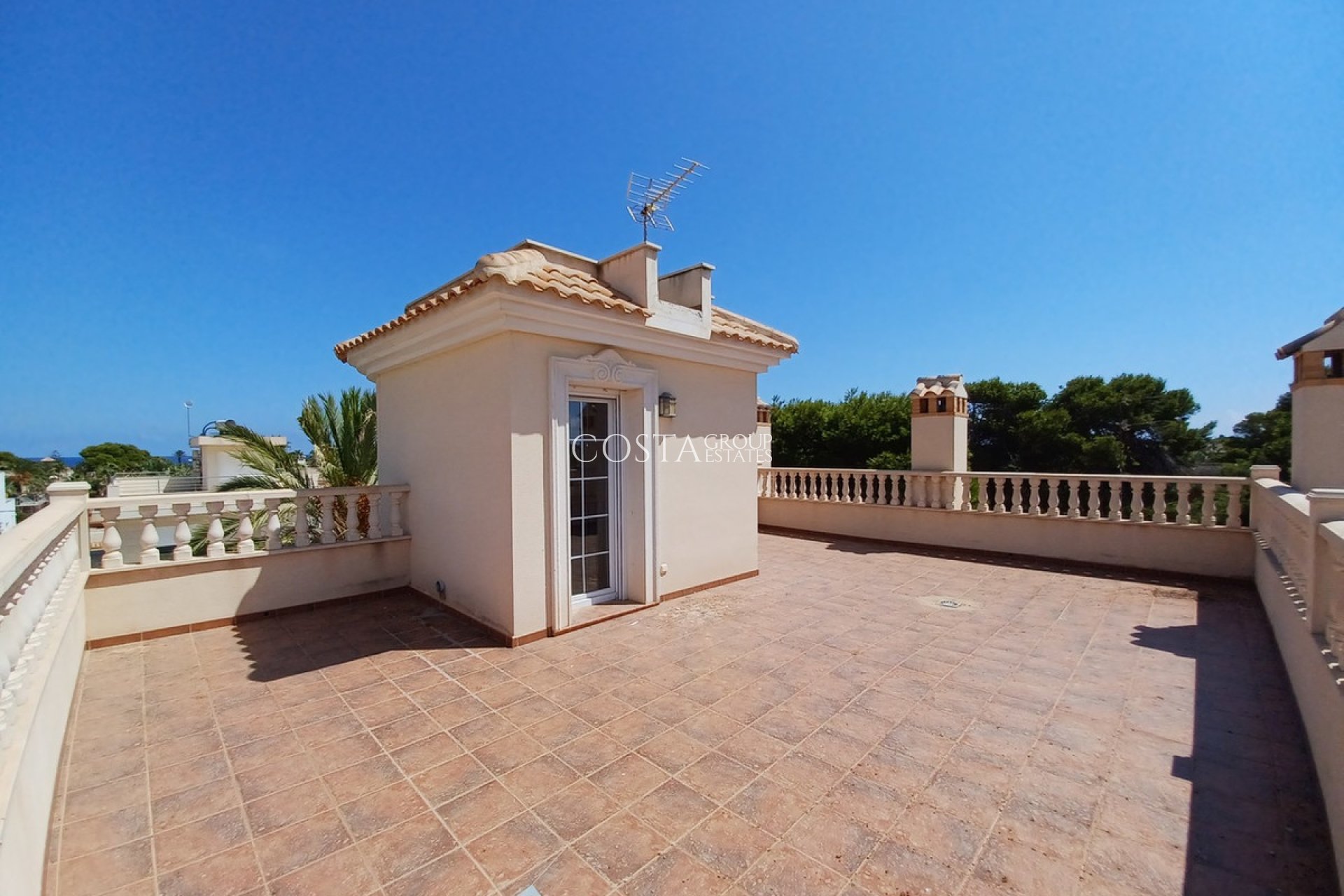 Wiederverkauf - Villa -
Orihuela Costa - Cabo Roig