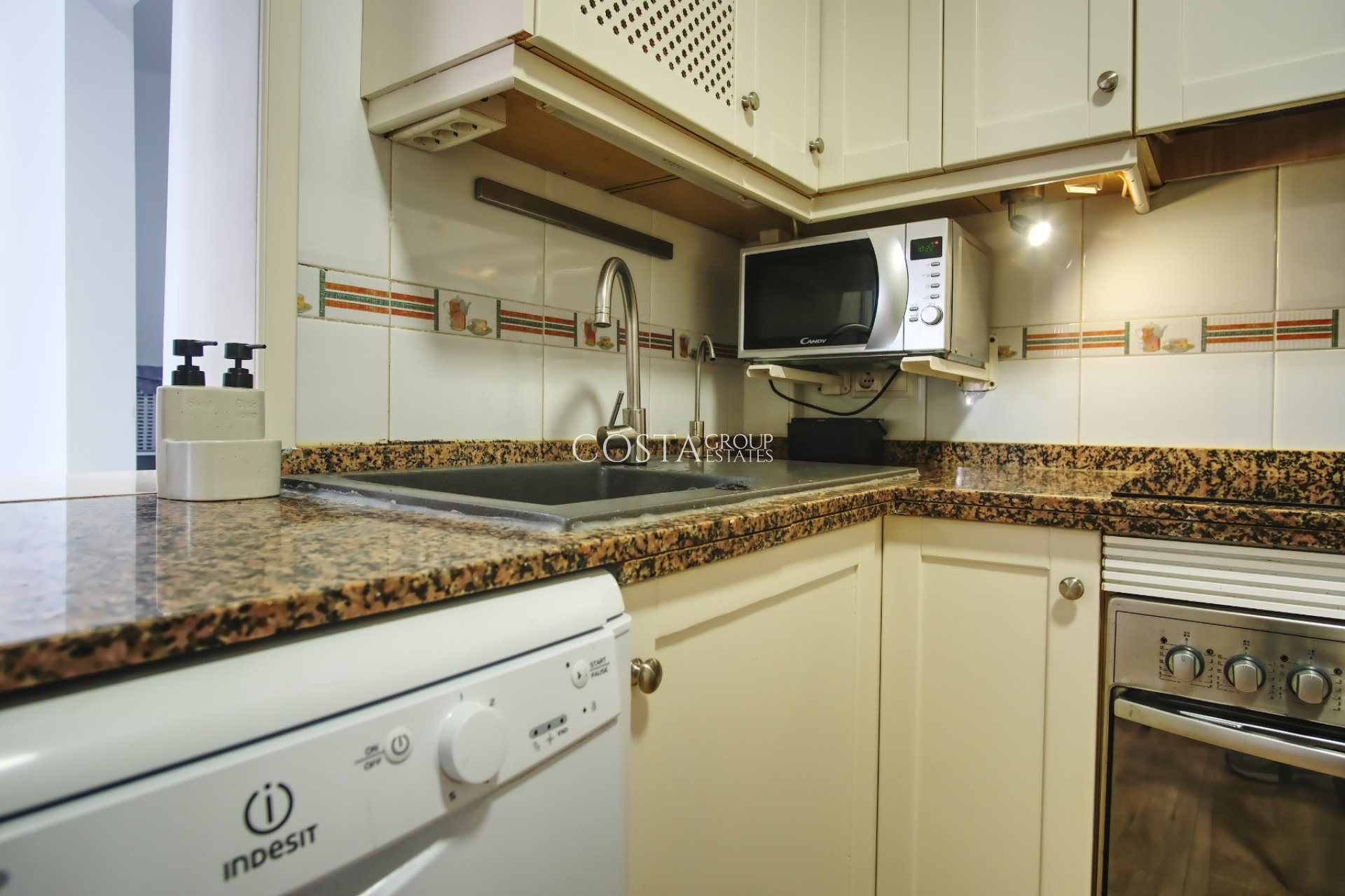 Wiederverkauf - Villa -
Orihuela Costa - Costa Blanca