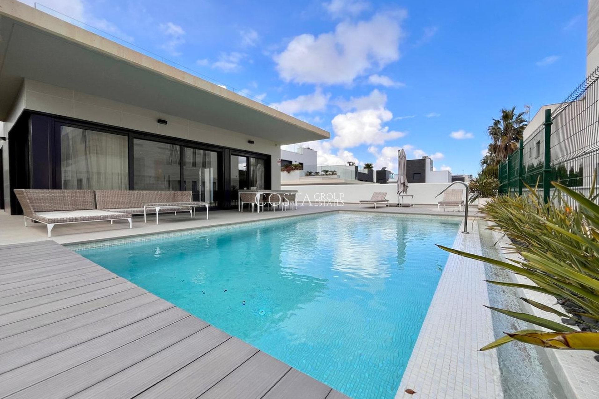 Wiederverkauf - Villa -
Orihuela Costa - Dehesa de Campoamor