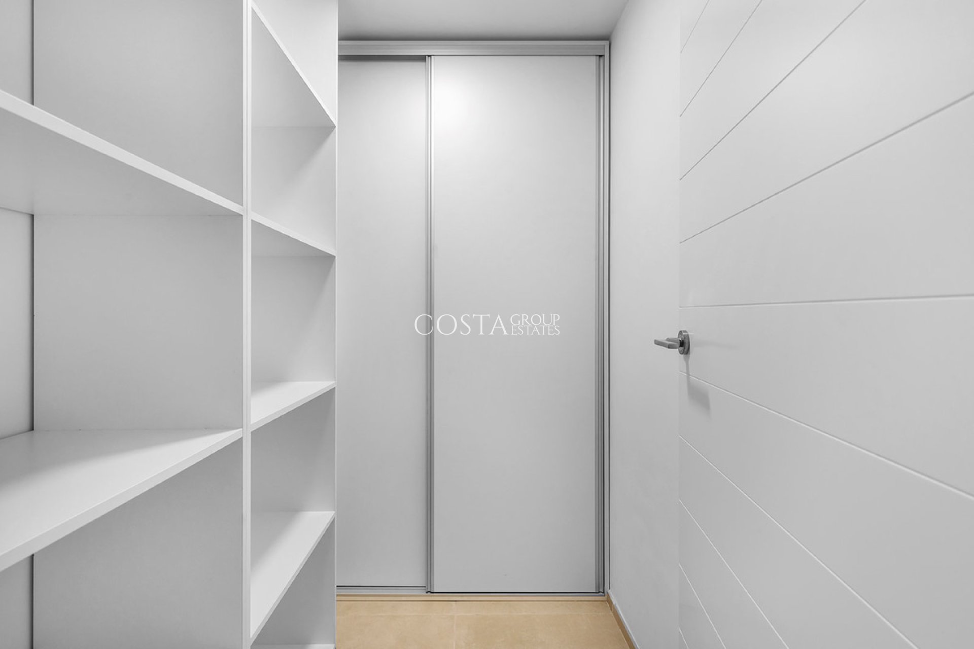 Wiederverkauf - Villa -
Orihuela Costa - La Zenia