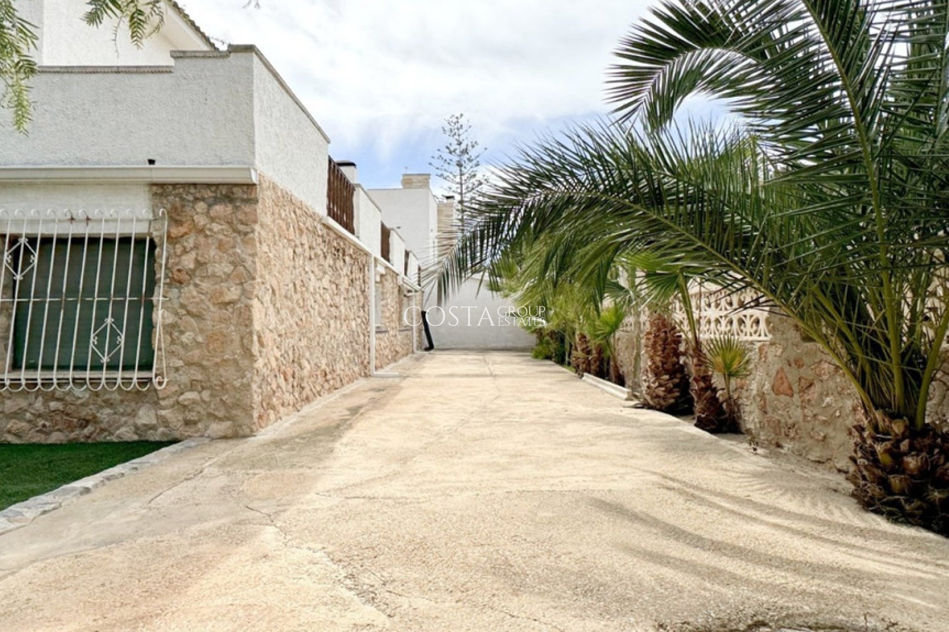 Wiederverkauf - Villa -
Orihuela Costa - La Zenia