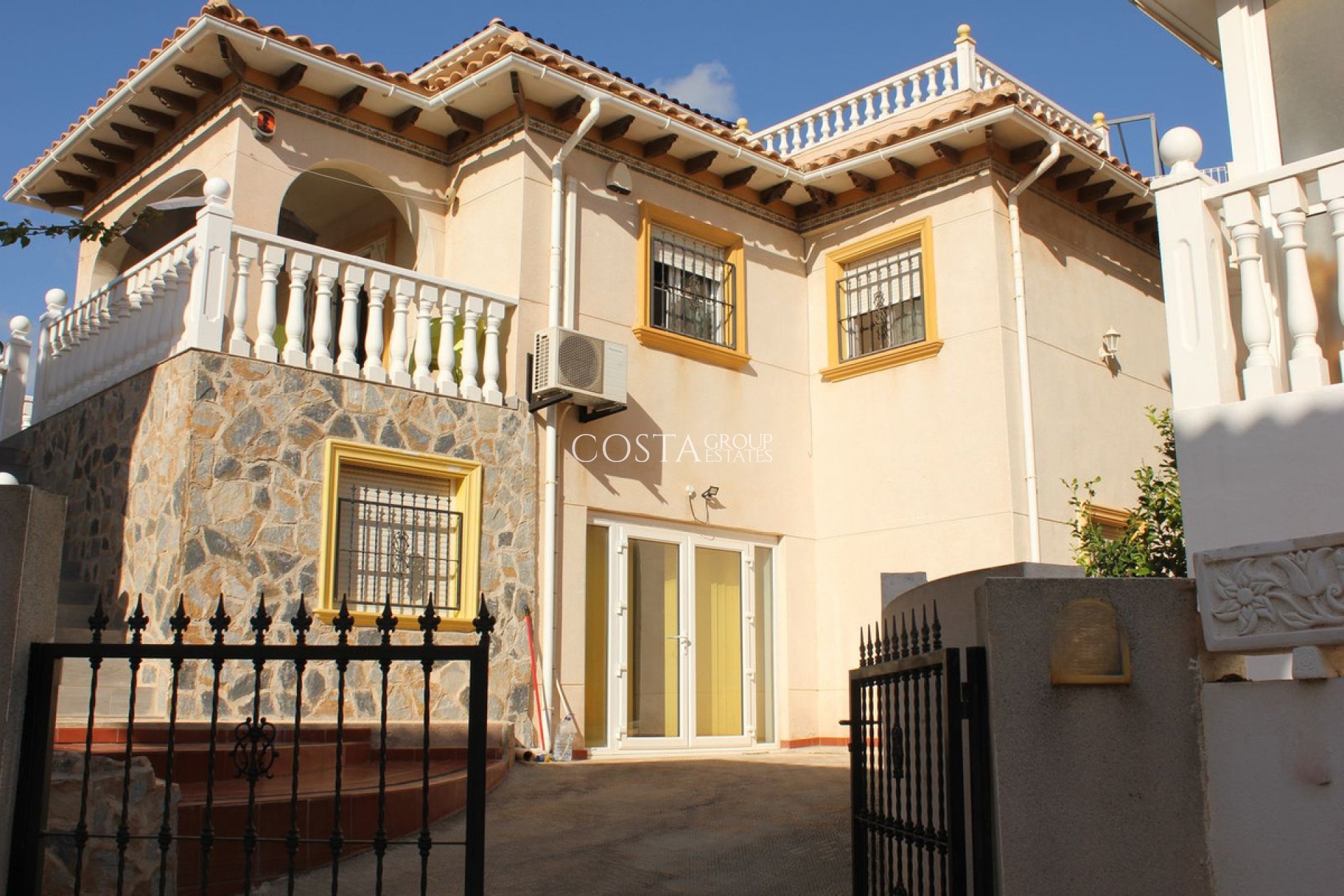 Wiederverkauf - Villa -
Orihuela Costa - La Zenia