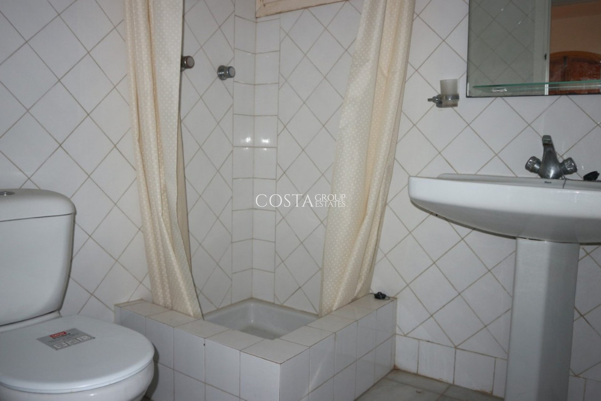 Wiederverkauf - Villa -
Orihuela Costa - La Zenia