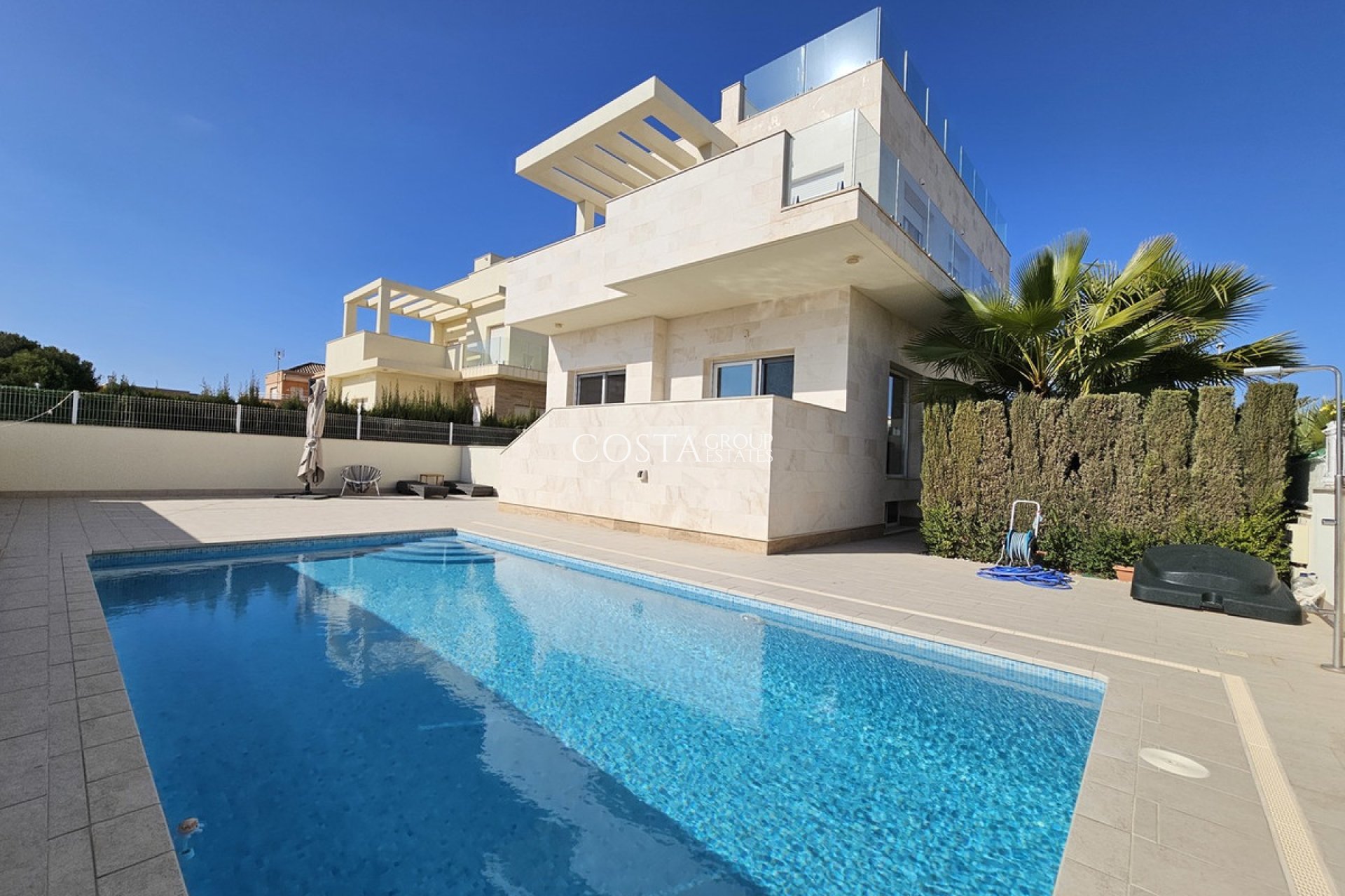 Wiederverkauf - Villa -
Orihuela Costa - La Zenia