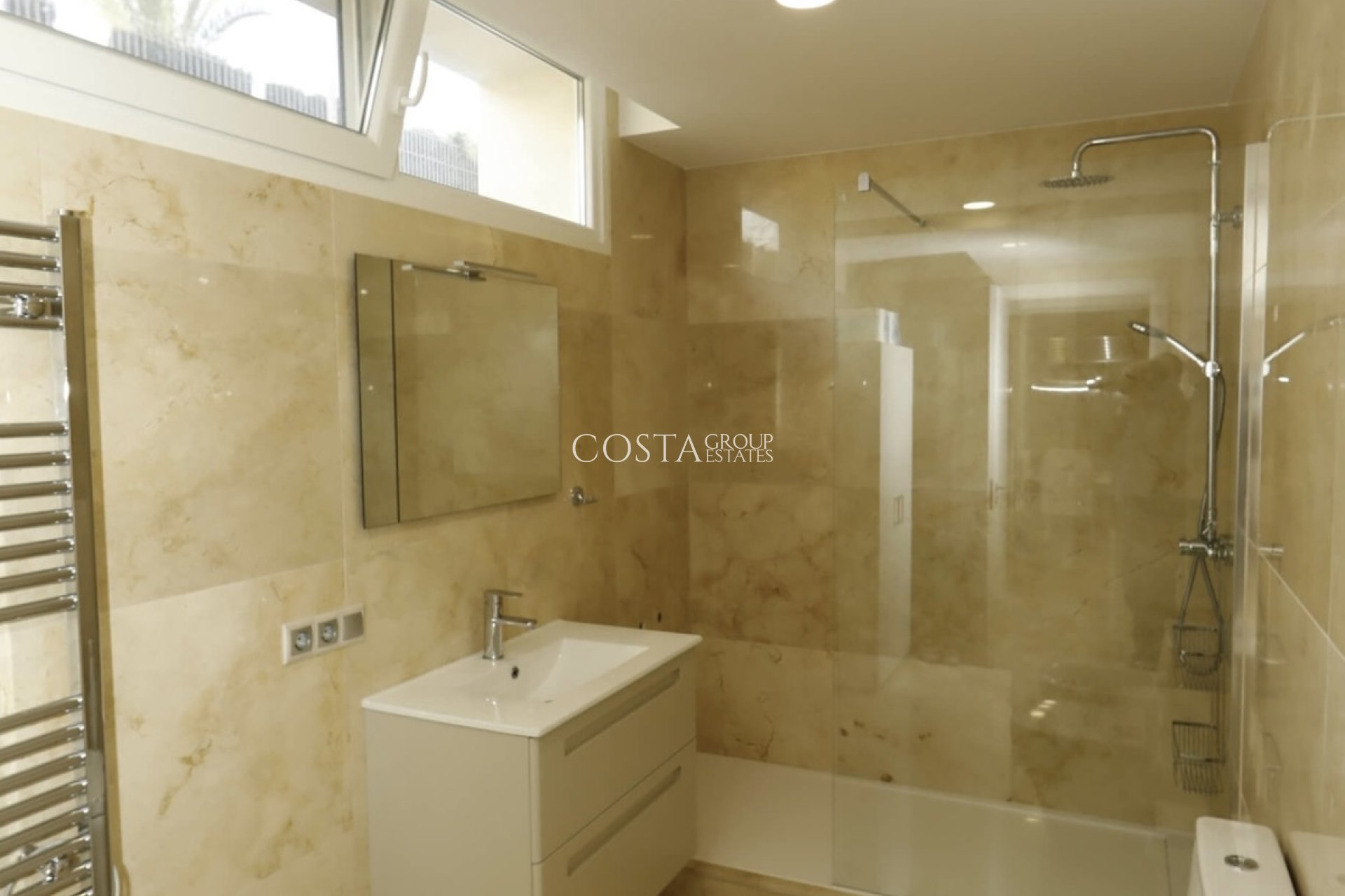 Wiederverkauf - Villa -
Orihuela Costa - La Zenia