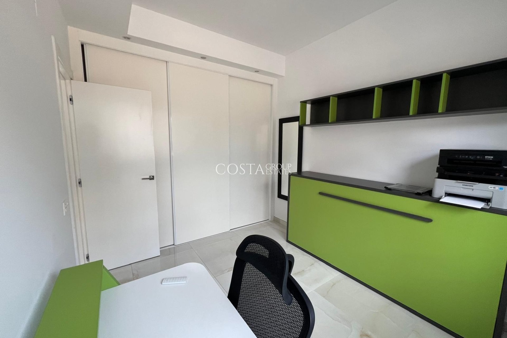 Wiederverkauf - Villa -
Orihuela Costa - Lomas De Cabo Roig