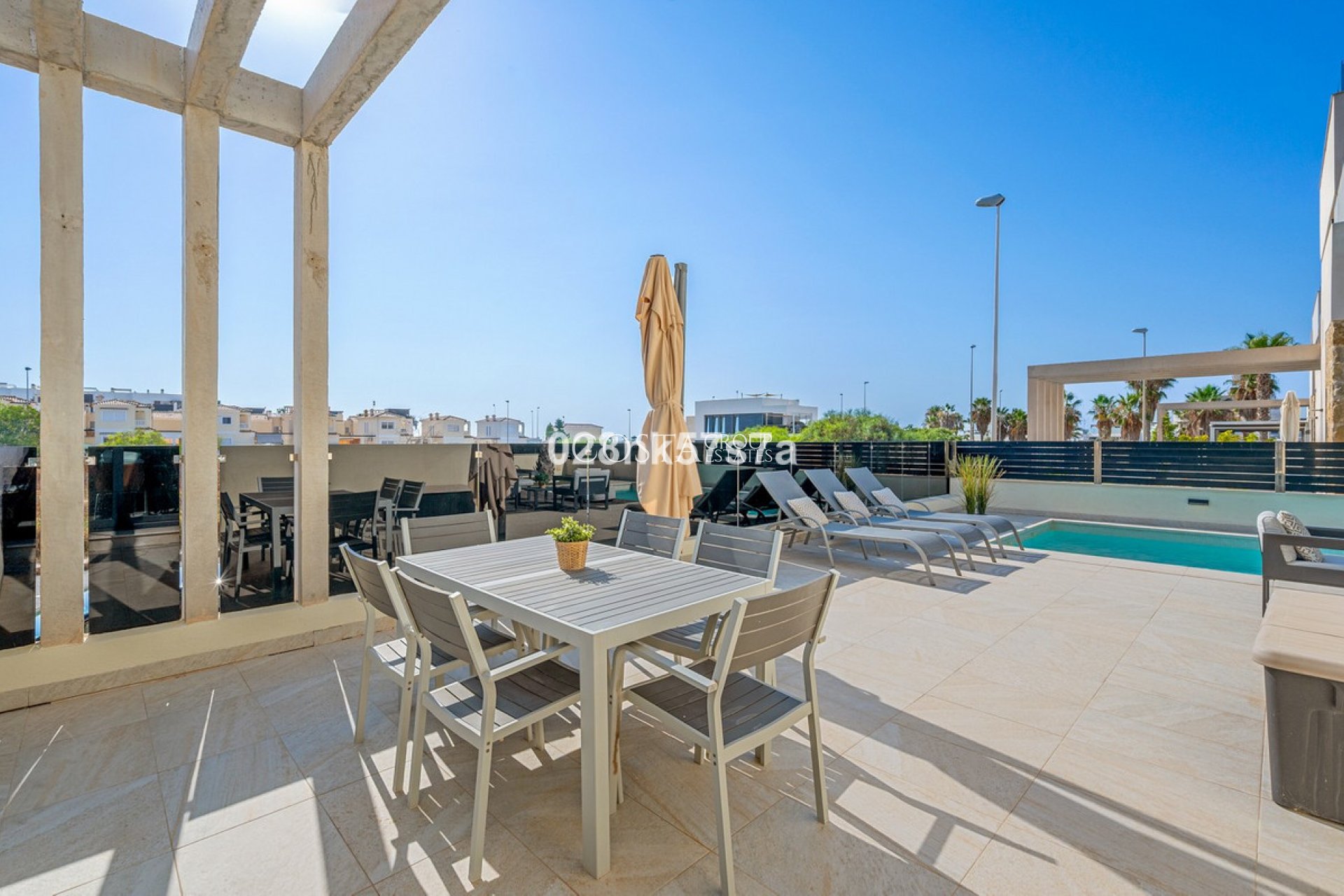 Wiederverkauf - Villa -
Orihuela Costa - Lomas de Cabo Roig