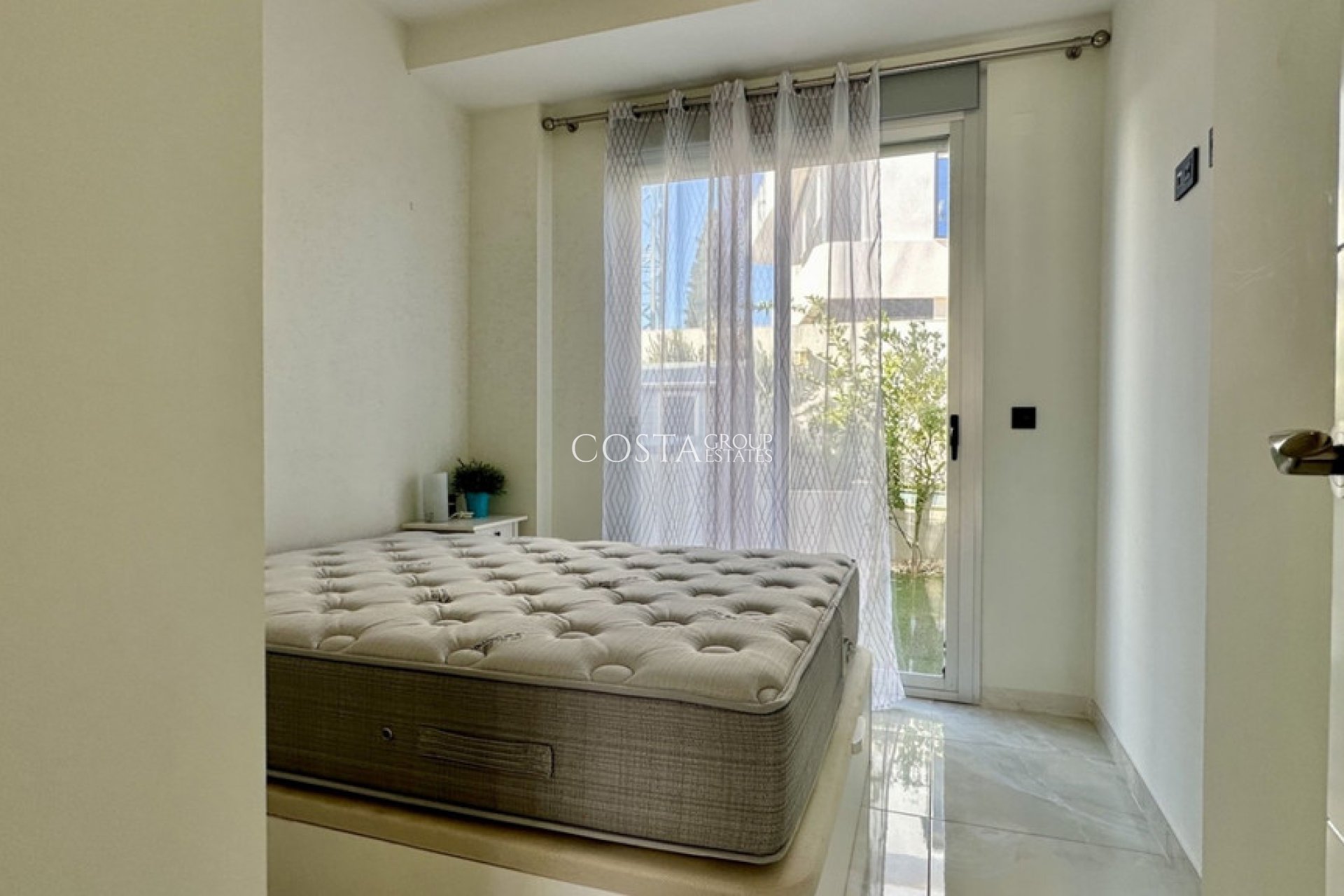 Wiederverkauf - Villa -
Orihuela Costa - Lomas de Cabo Roig