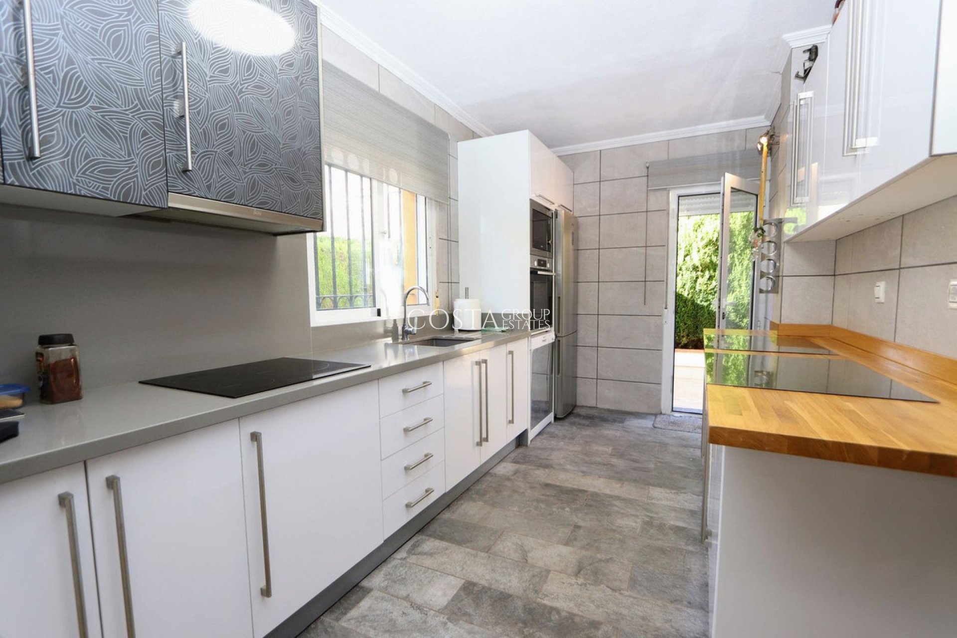 Wiederverkauf - Villa -
Orihuela Costa - Lomas de Cabo Roig