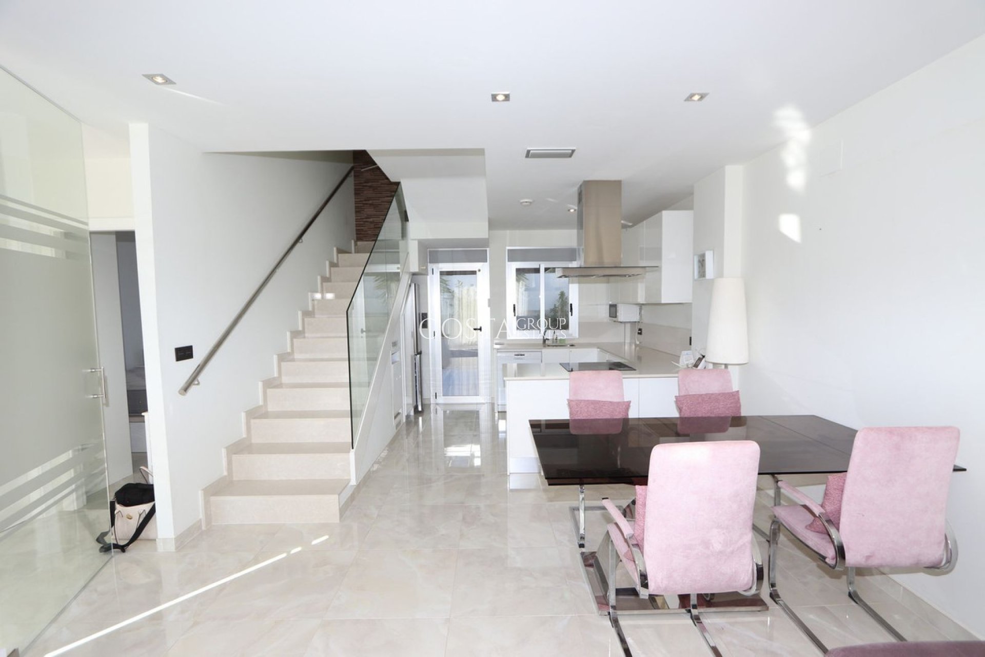 Wiederverkauf - Villa -
Orihuela Costa - Lomas de Cabo Roig