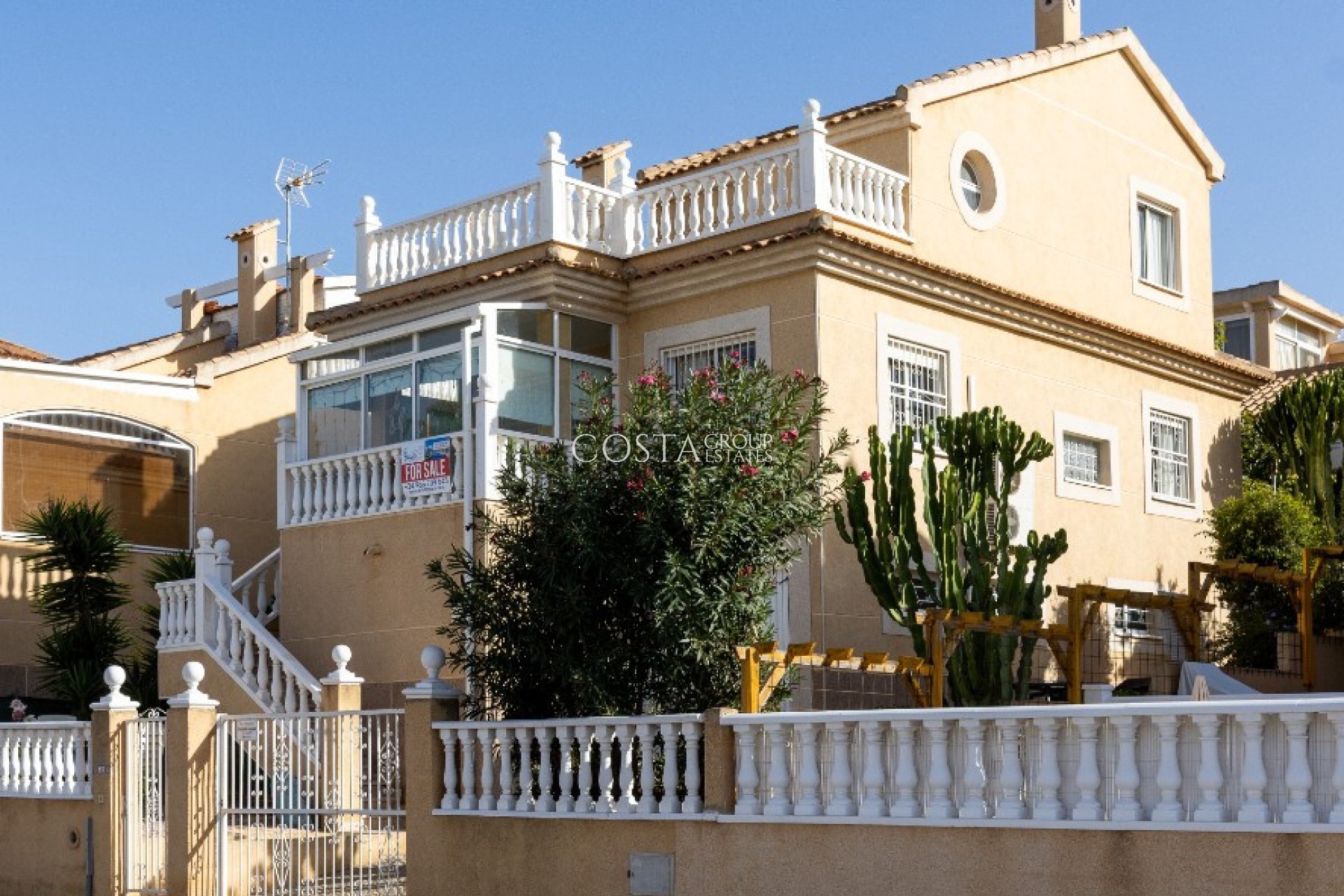 Wiederverkauf - Villa -
Orihuela Costa - Los Altos