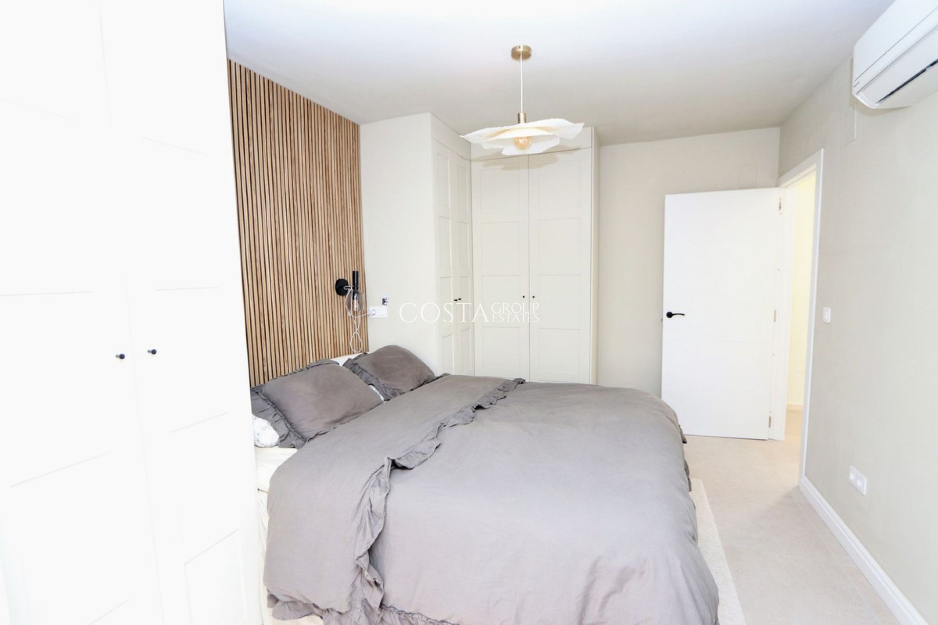 Wiederverkauf - Villa -
Orihuela Costa - Los Altos