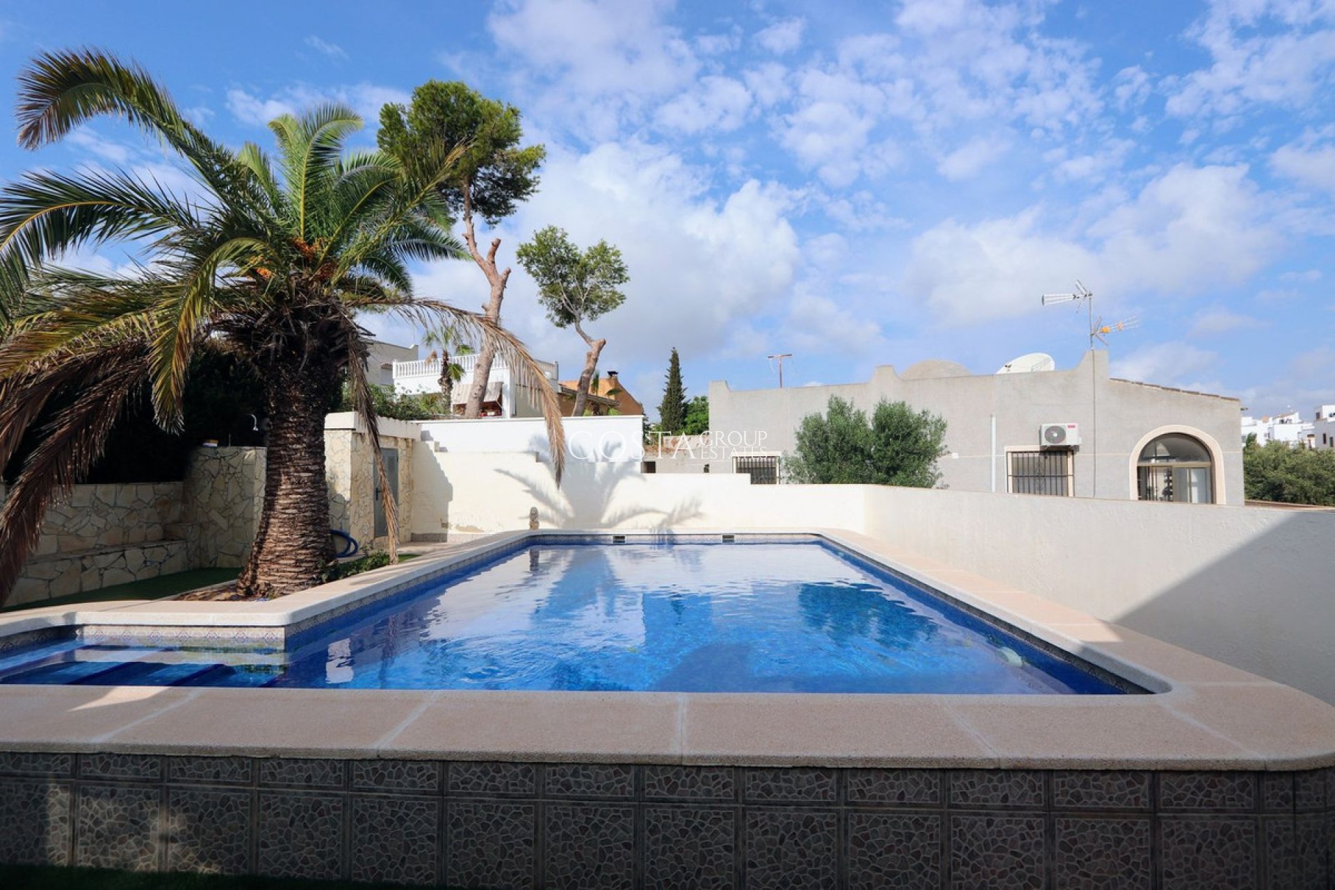 Wiederverkauf - Villa -
Orihuela Costa - Los Balcones