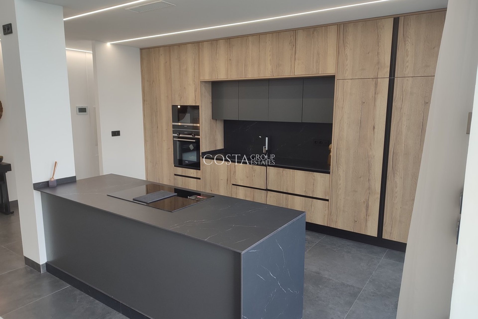 Wiederverkauf - Villa -
Orihuela Costa - Los Balcones