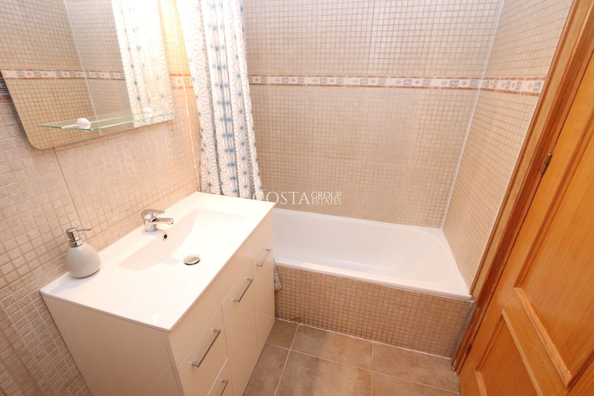 Wiederverkauf - Villa -
Orihuela Costa - Los Balcones