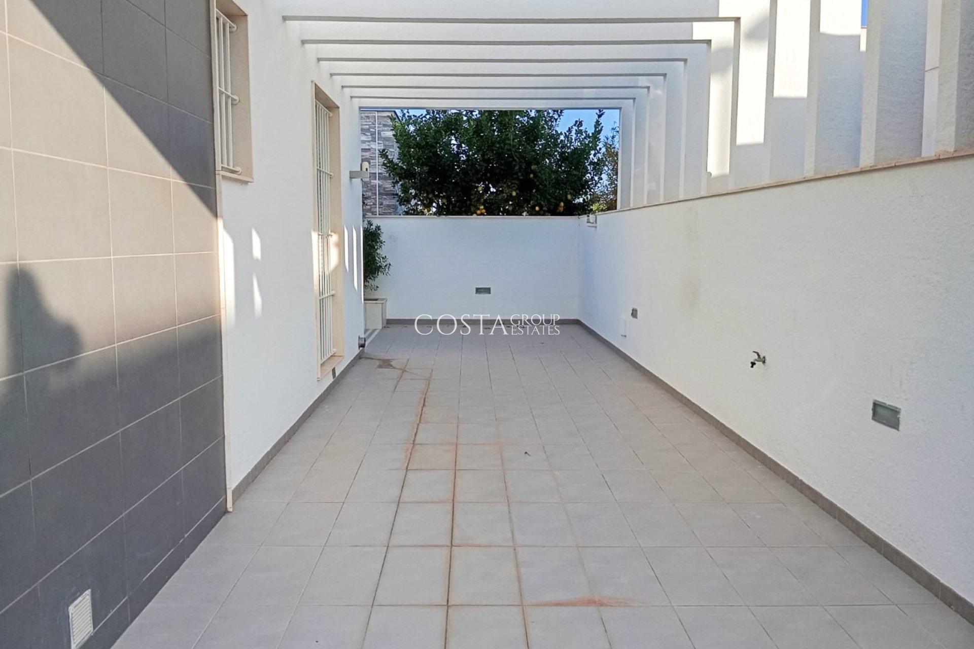 Wiederverkauf - Villa -
Orihuela Costa - Mil Palmeras