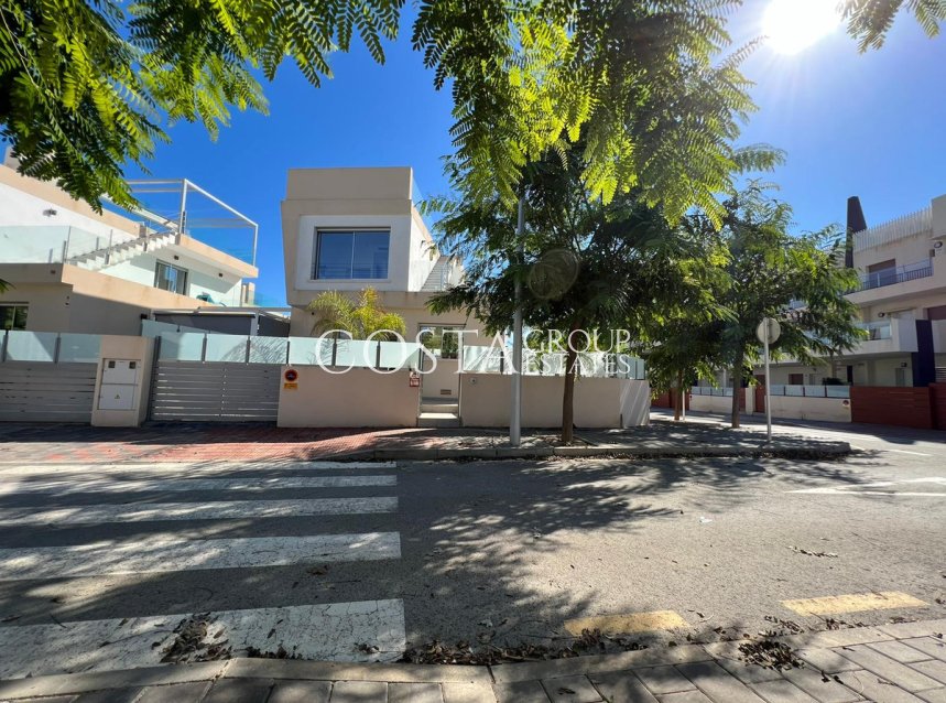 Wiederverkauf - Villa -
Orihuela Costa - Mil Palmeras