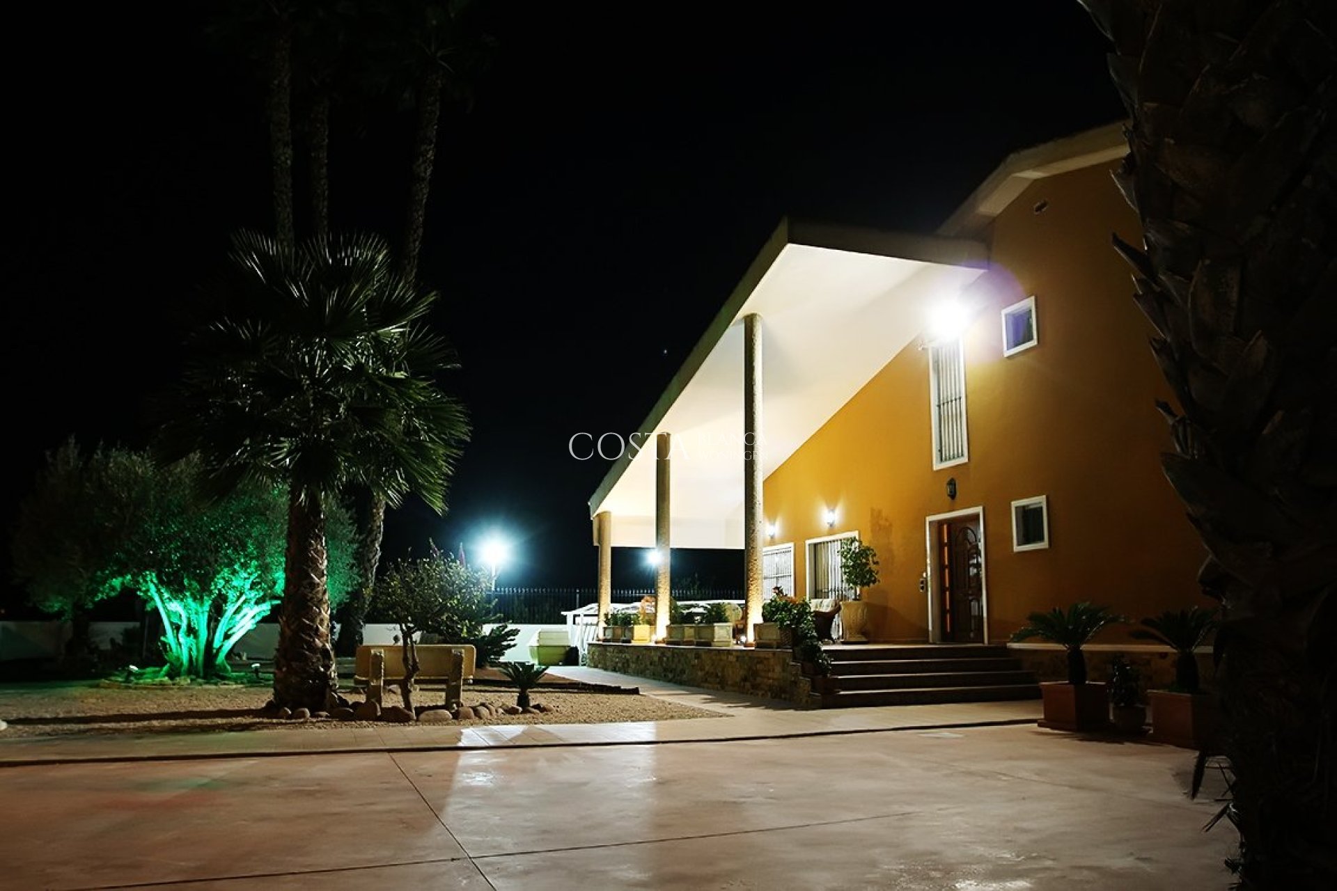 Wiederverkauf - Villa -
Orihuela Costa - Orihuela