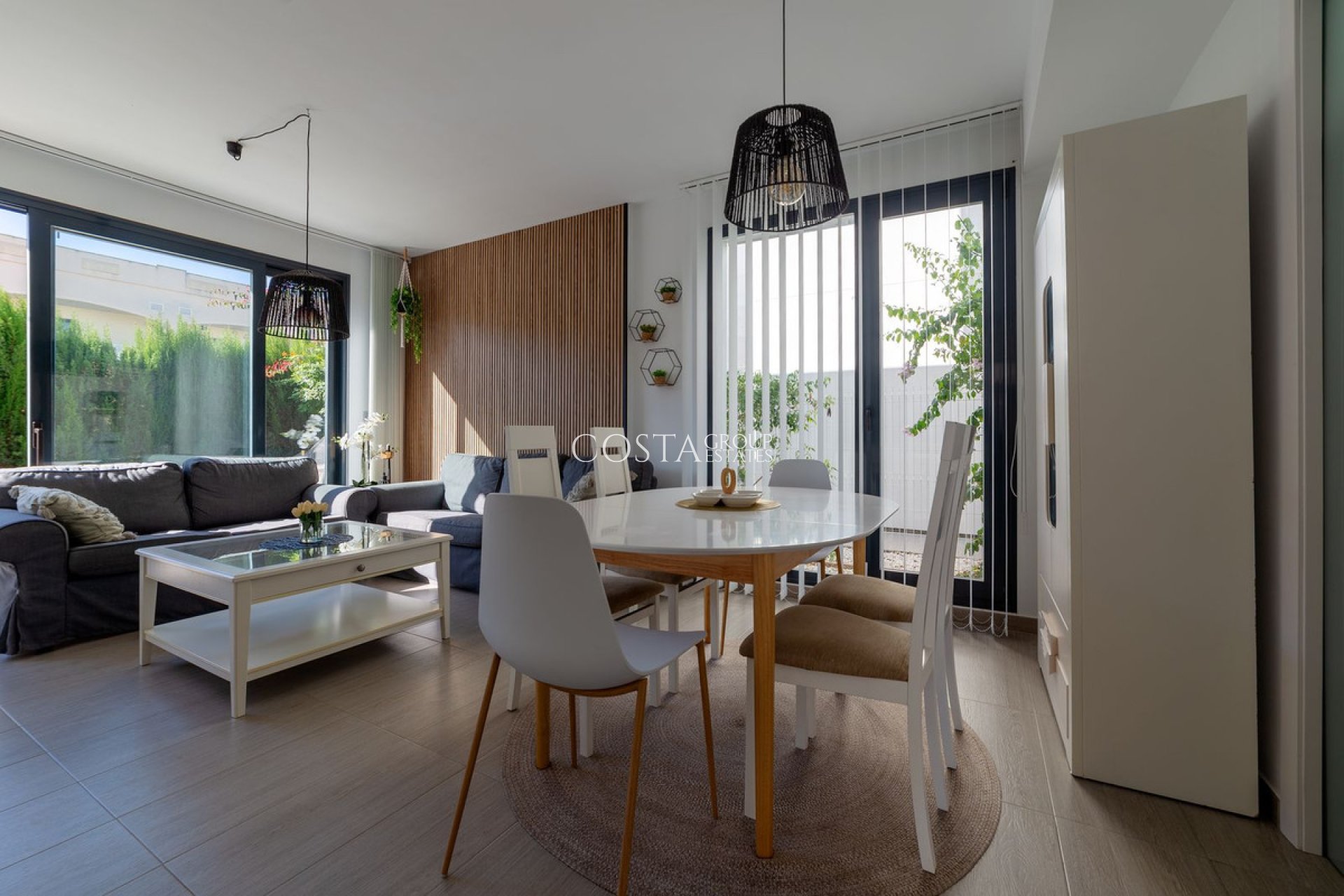 Wiederverkauf - Villa -
Orihuela Costa - Punta Prima