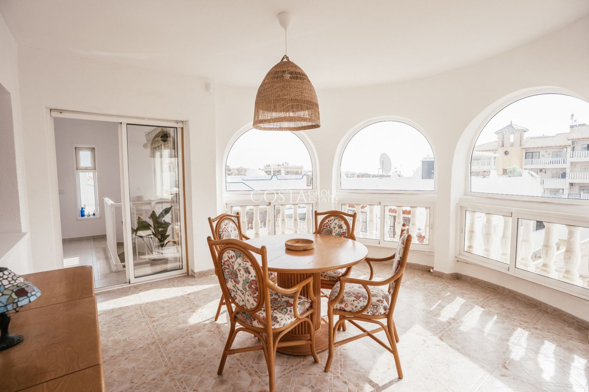 Wiederverkauf - Villa -
Orihuela Costa - Villamartin