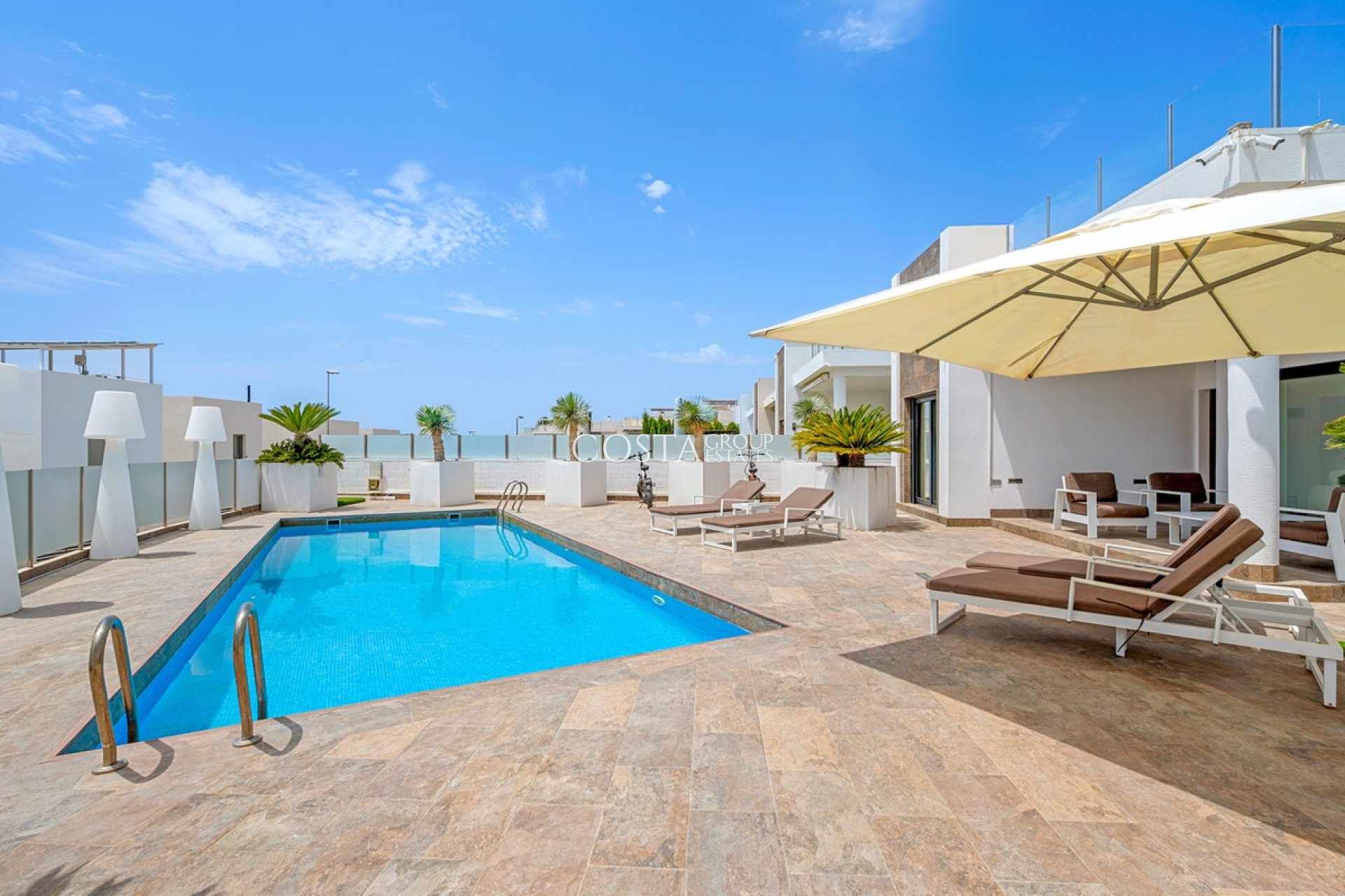 Wiederverkauf - Villa -
Orihuela Costa - Villamartin