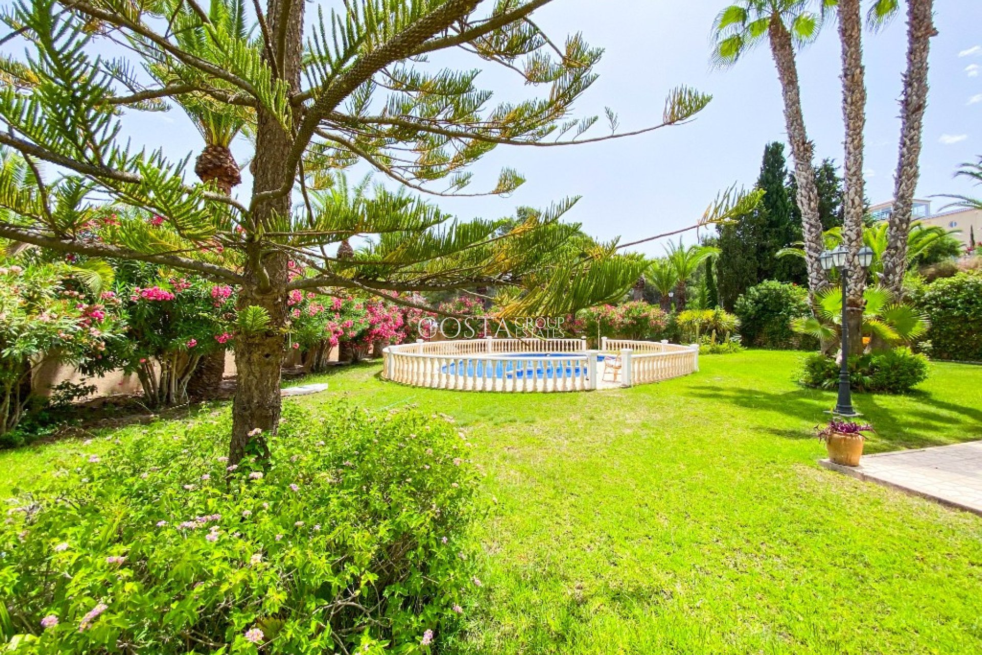 Wiederverkauf - Villa -
Orihuela Costa - Villamartin