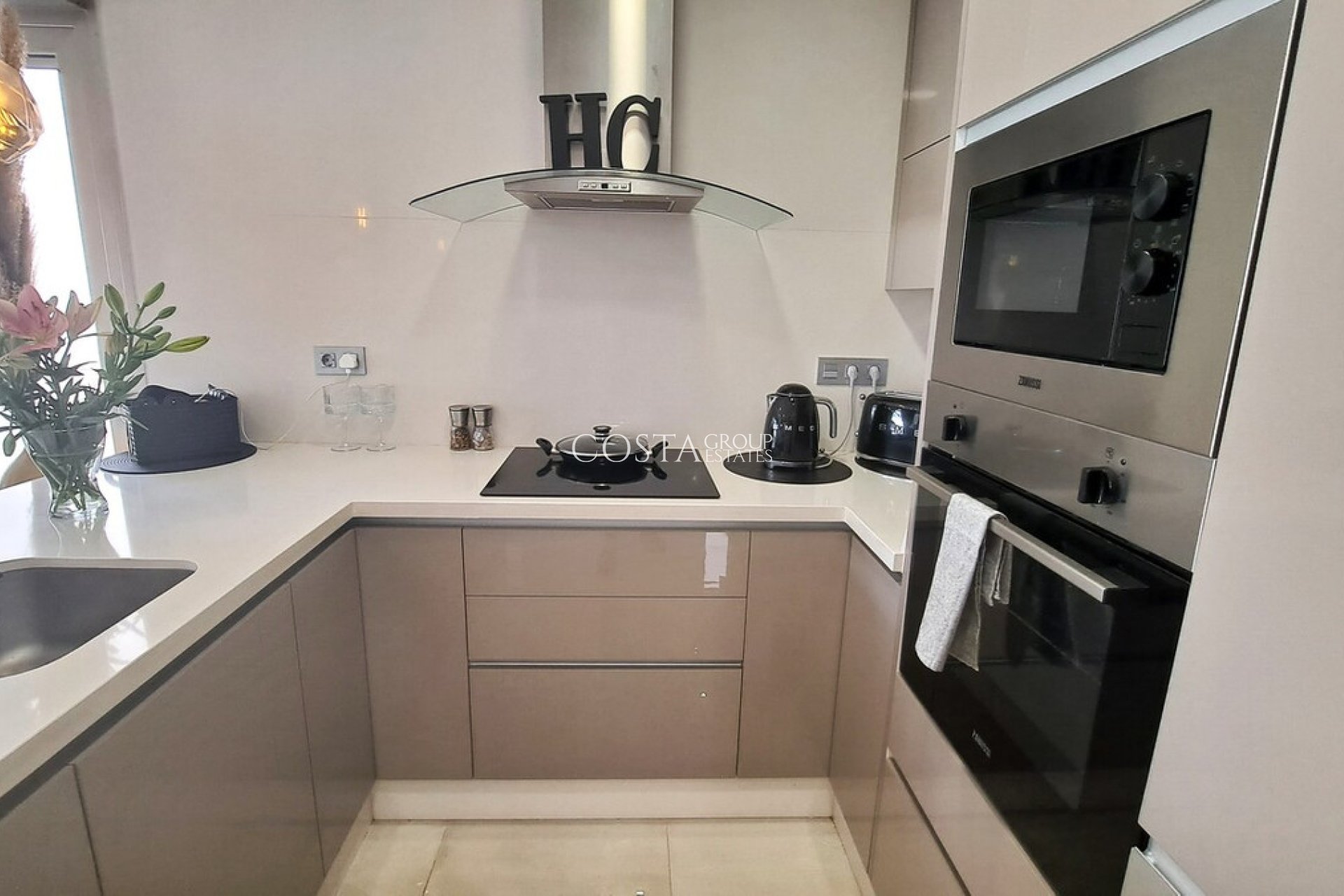 Wiederverkauf - Villa -
Orihuela Costa - Villamartin