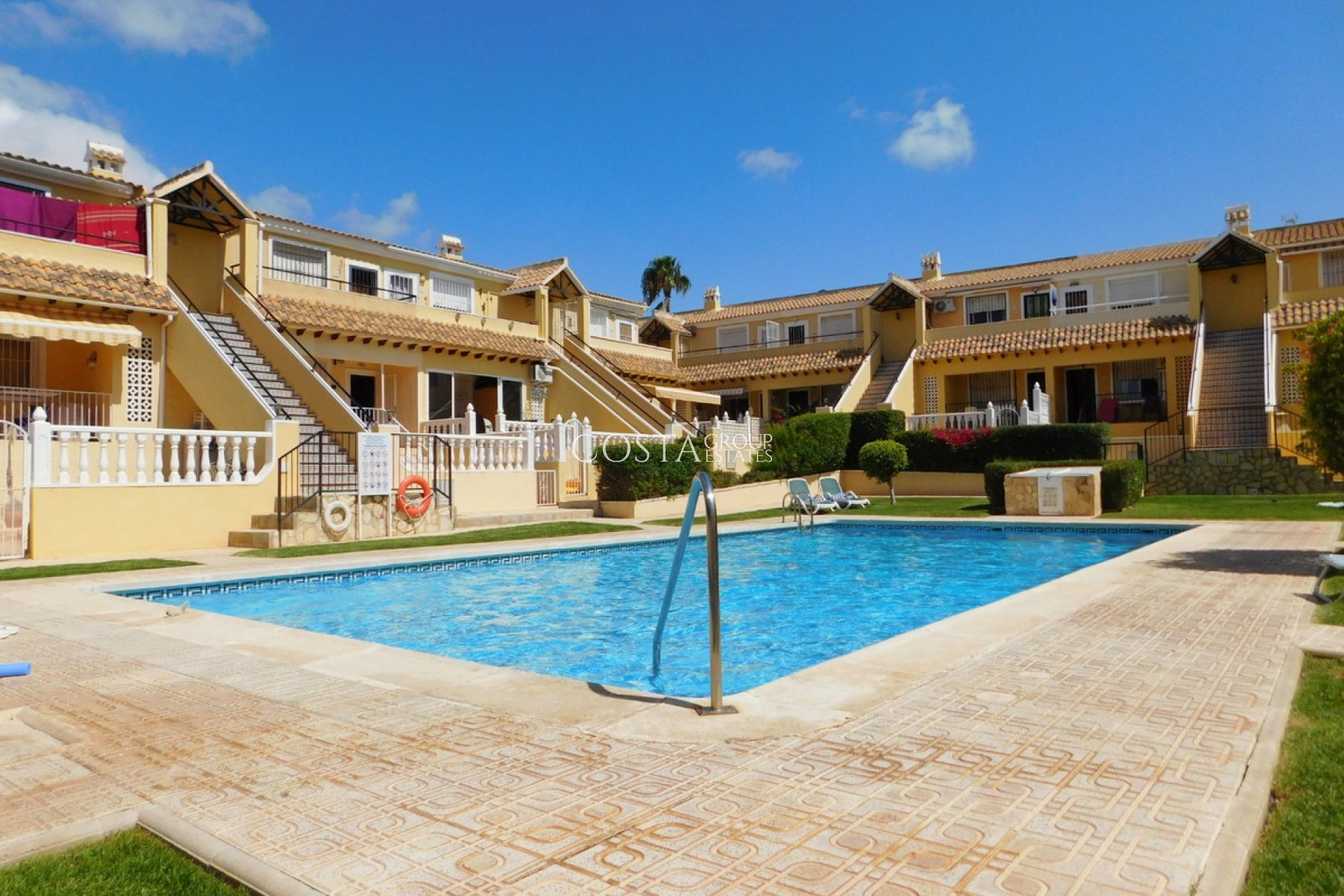 Wiederverkauf - Villa -
Orihuela Costa - Villamartin