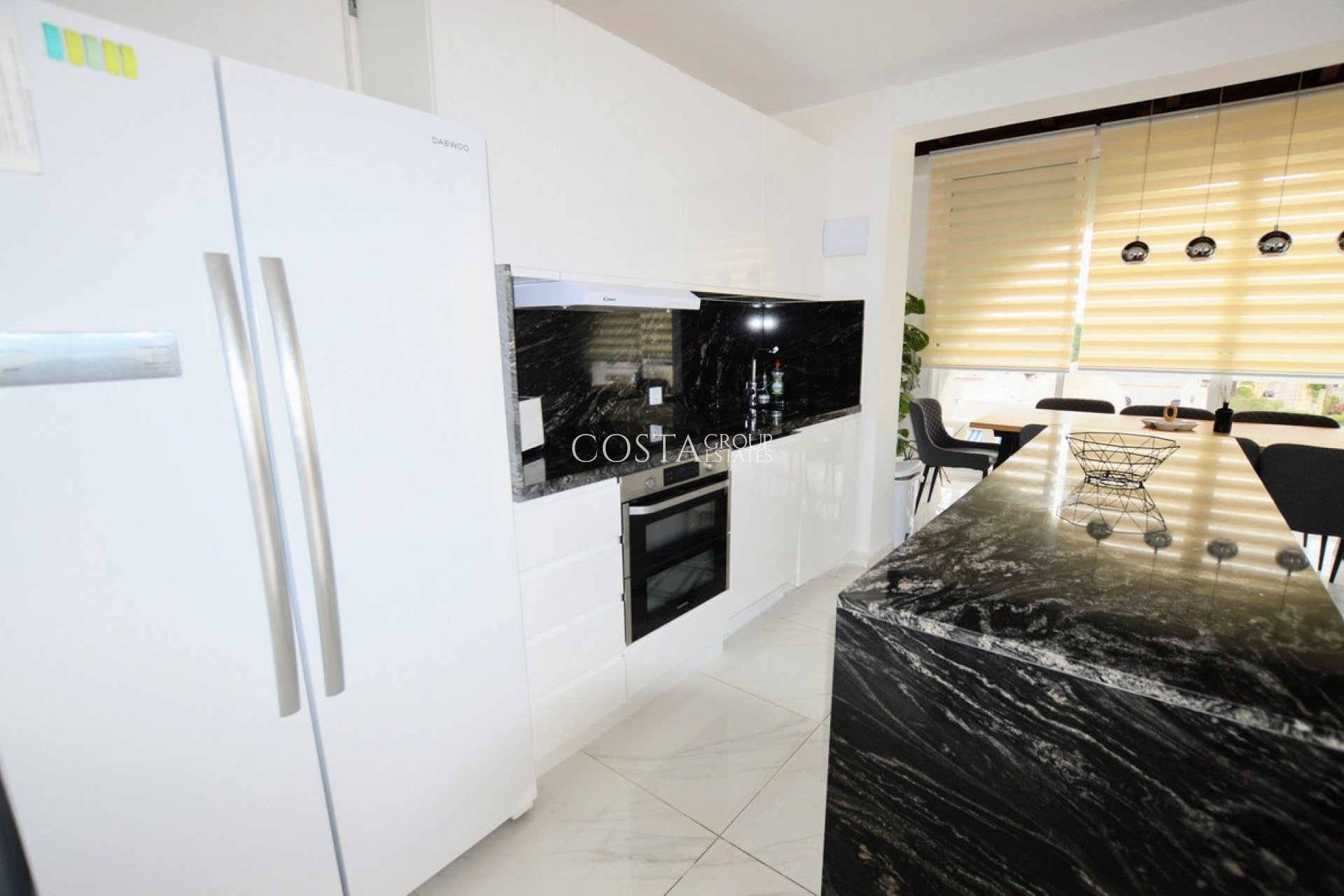 Wiederverkauf - Villa -
Orihuela Costa - Villamartin