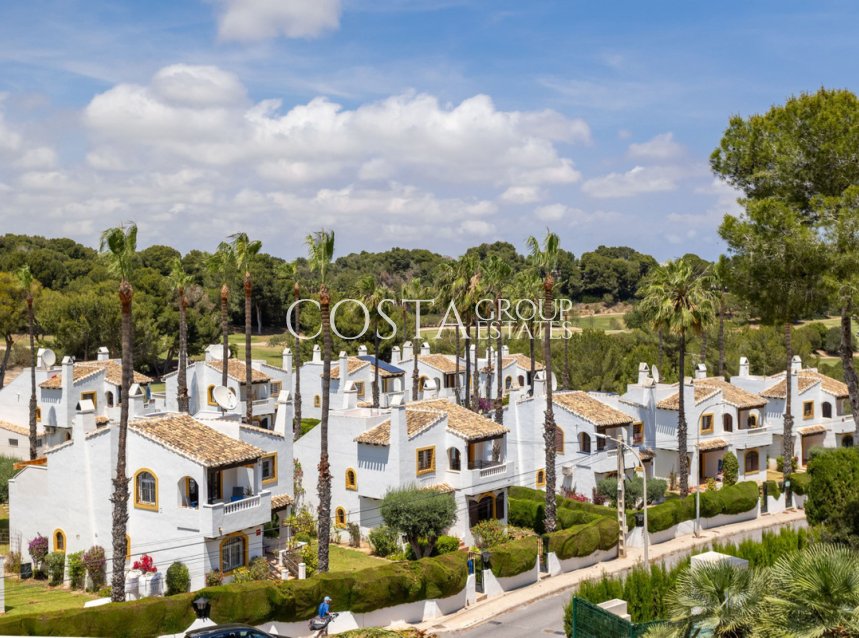 Wiederverkauf - Villa -
Orihuela Costa - Villamartin