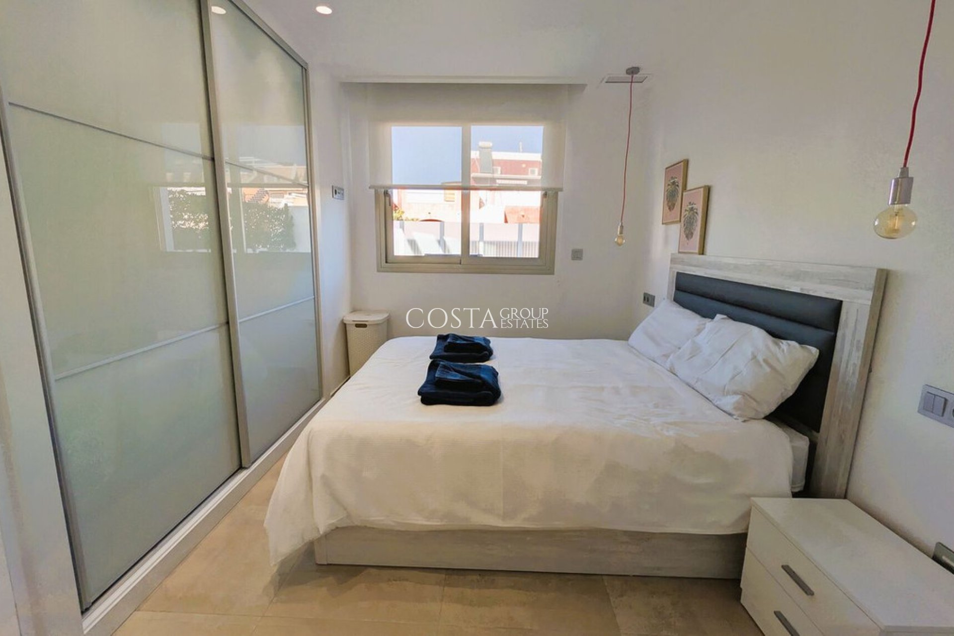 Wiederverkauf - Villa -
Orihuela Costa - Villamartin