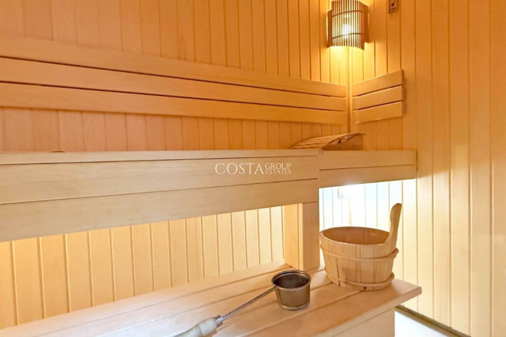 Wiederverkauf - Villa -
Orihuela Costa - Villamartin