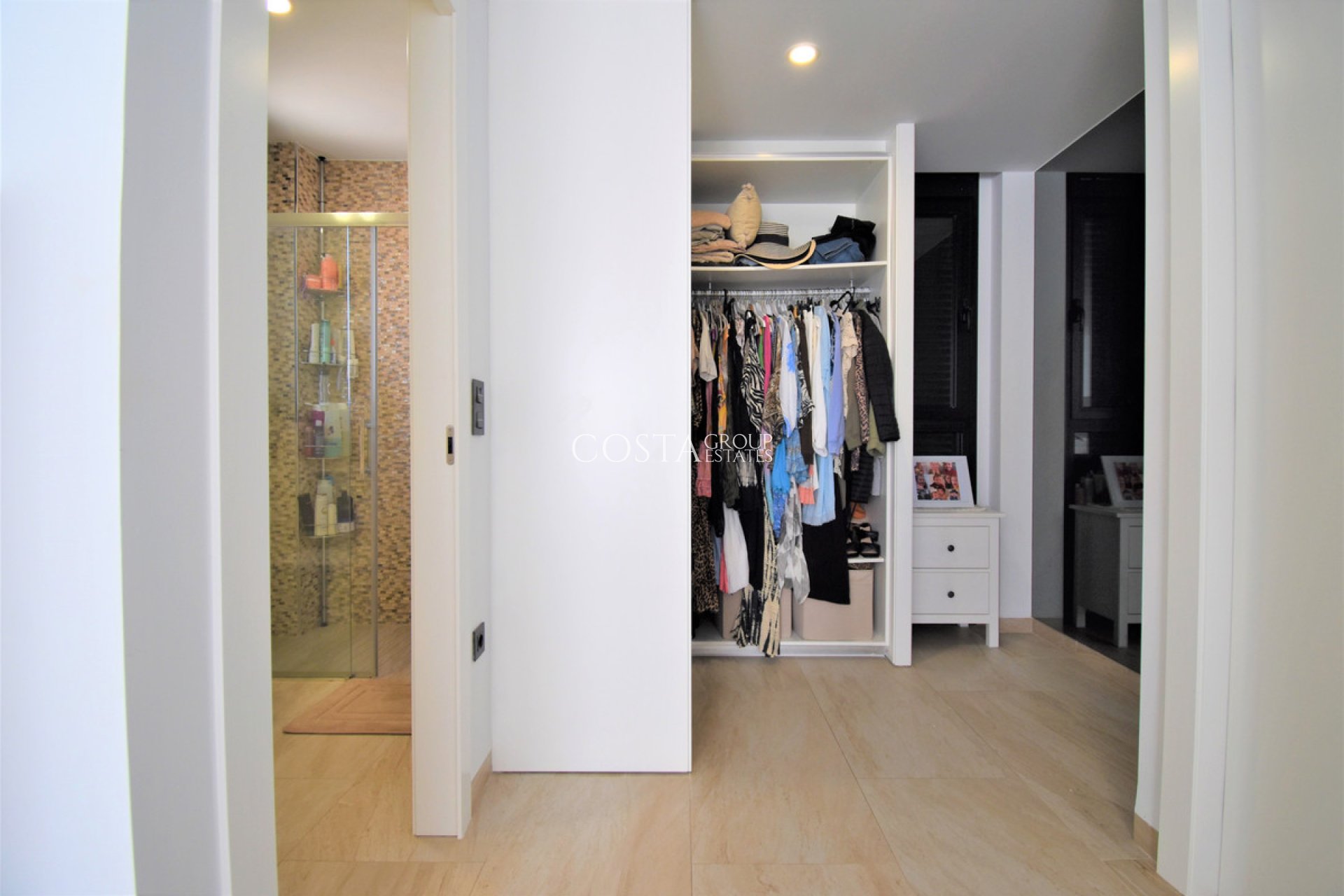 Wiederverkauf - Villa -
Orihuela Costa - Villamartin