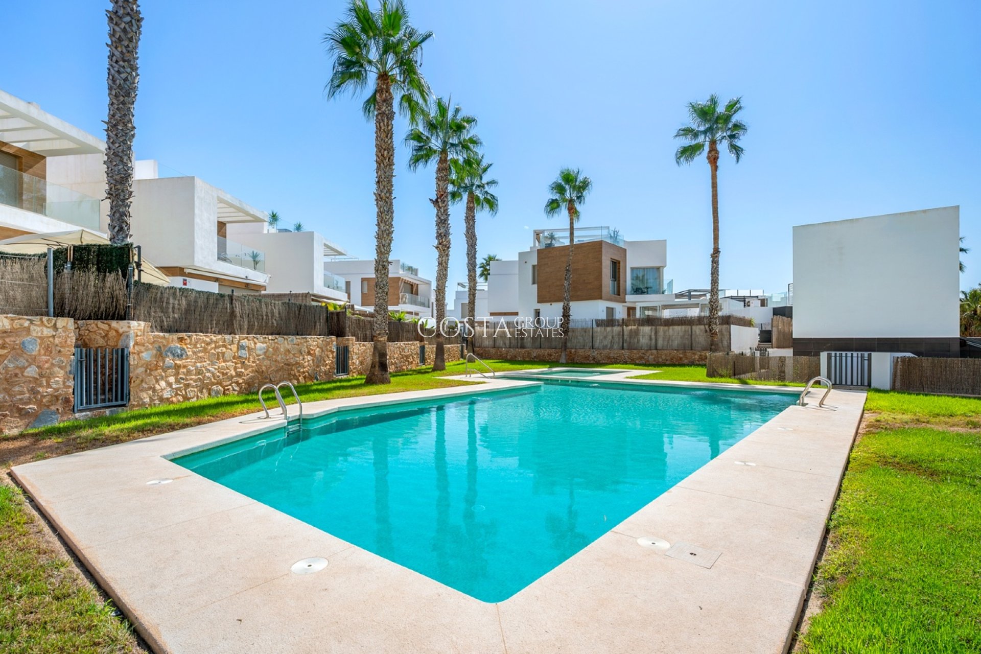 Wiederverkauf - Villa -
Orihuela Costa - Villamartín