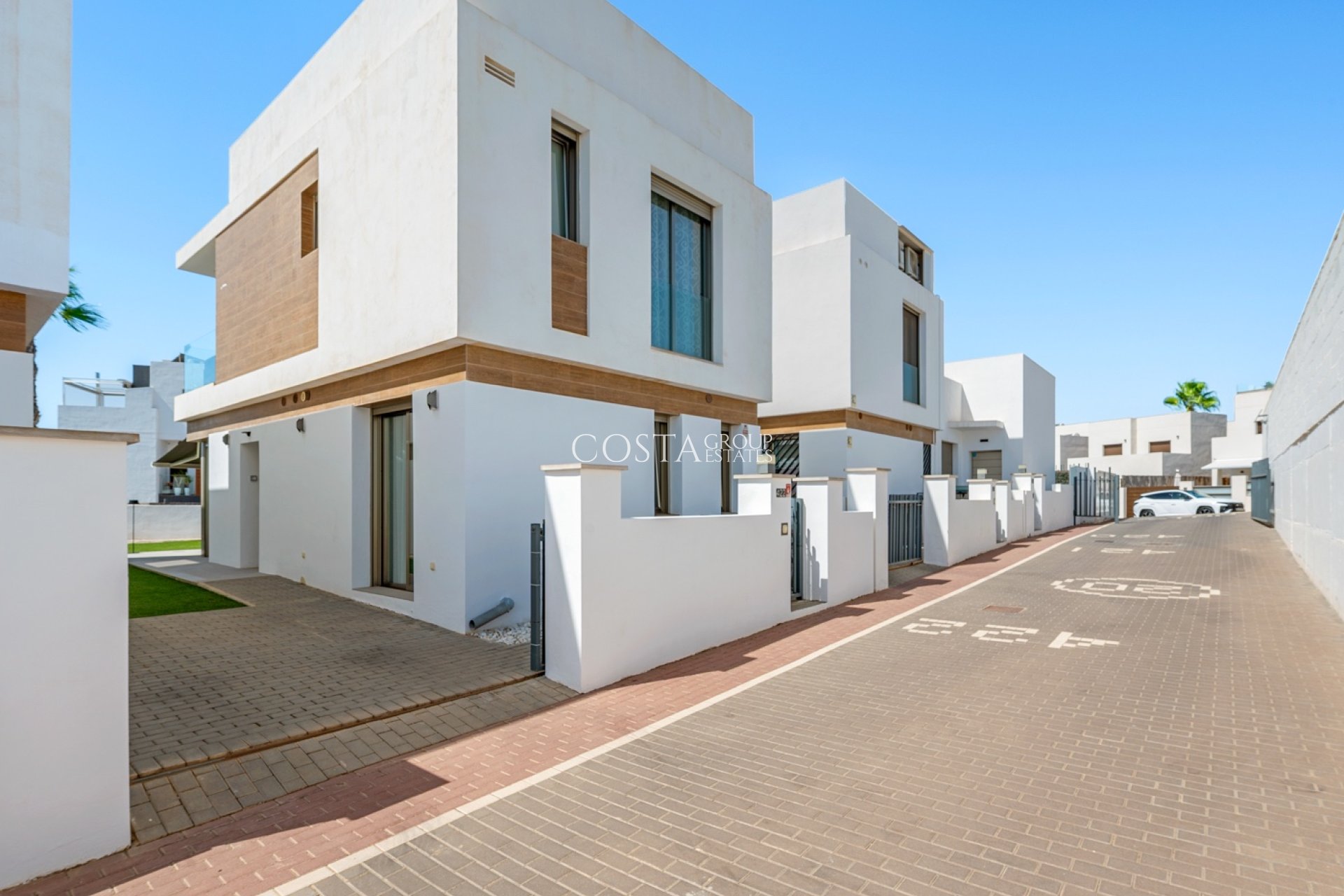 Wiederverkauf - Villa -
Orihuela Costa - Villamartín