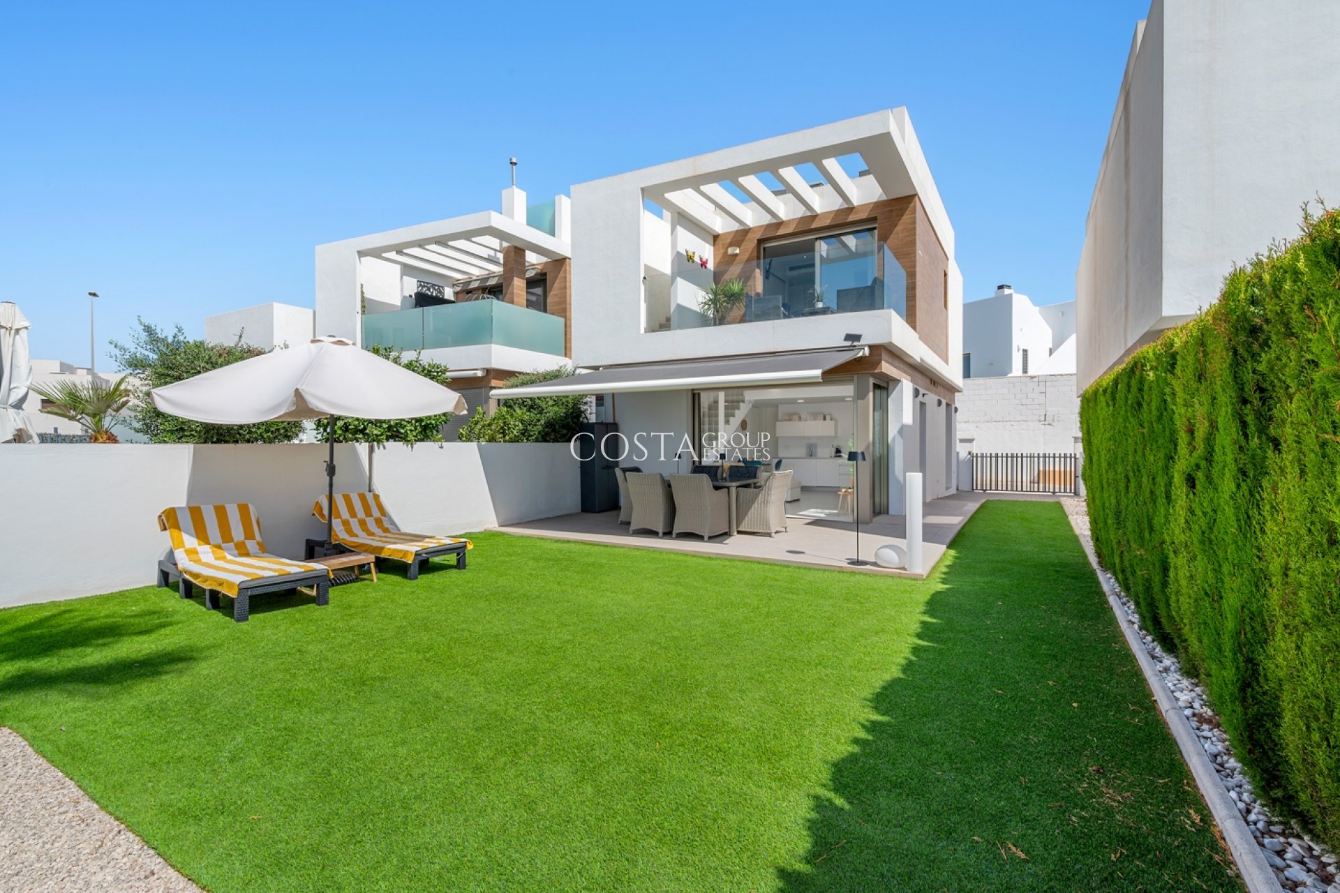 Wiederverkauf - Villa -
Orihuela Costa - Villamartín