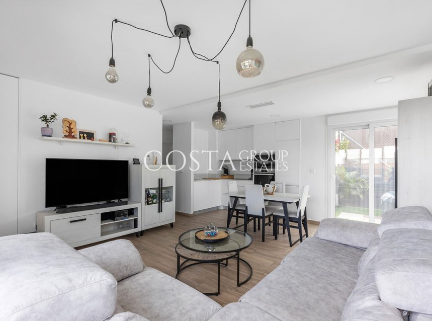 Wiederverkauf - Villa -
Orihuela Costa - Vista Bella Golf