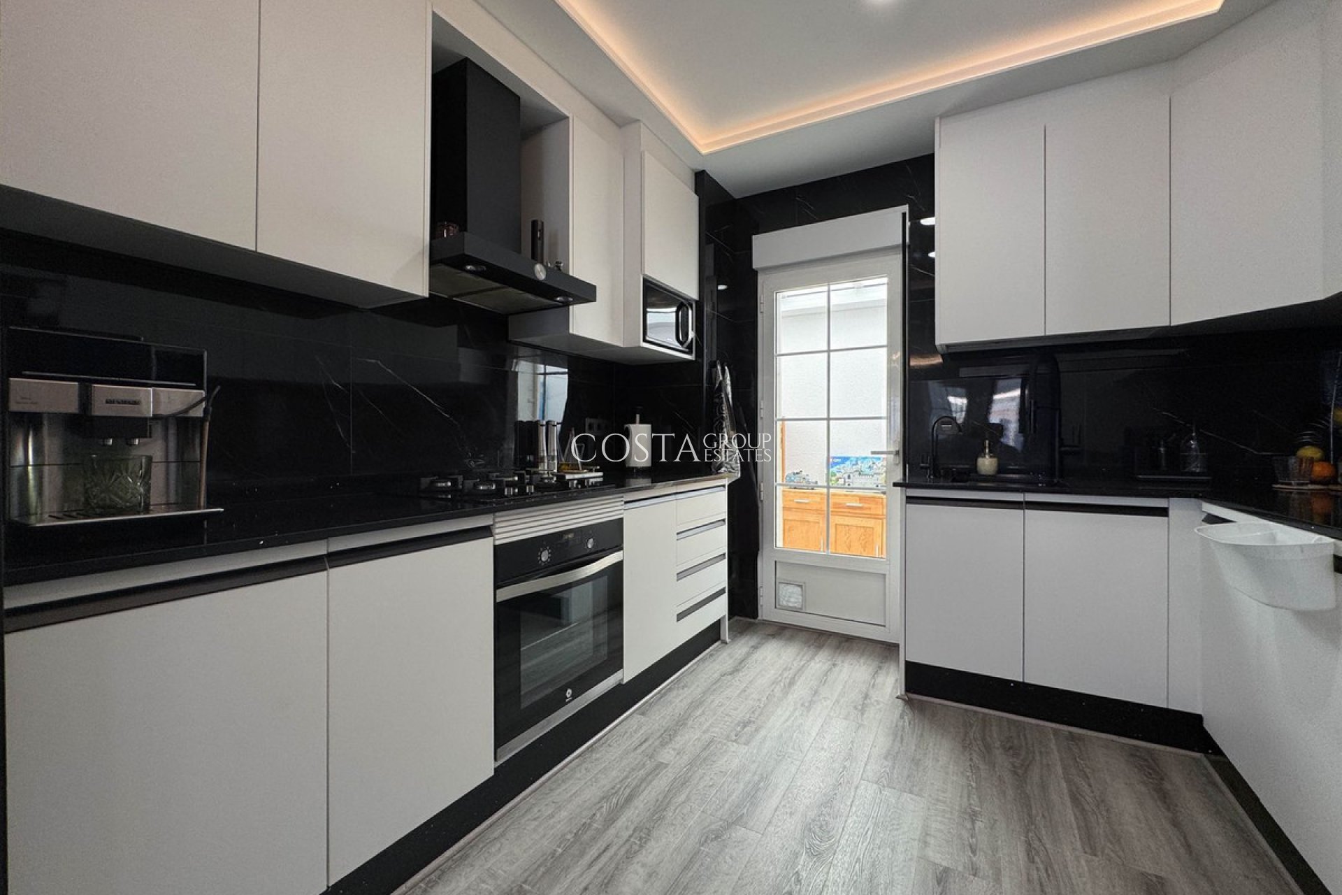 Wiederverkauf - Villa -
Orihuela Costa