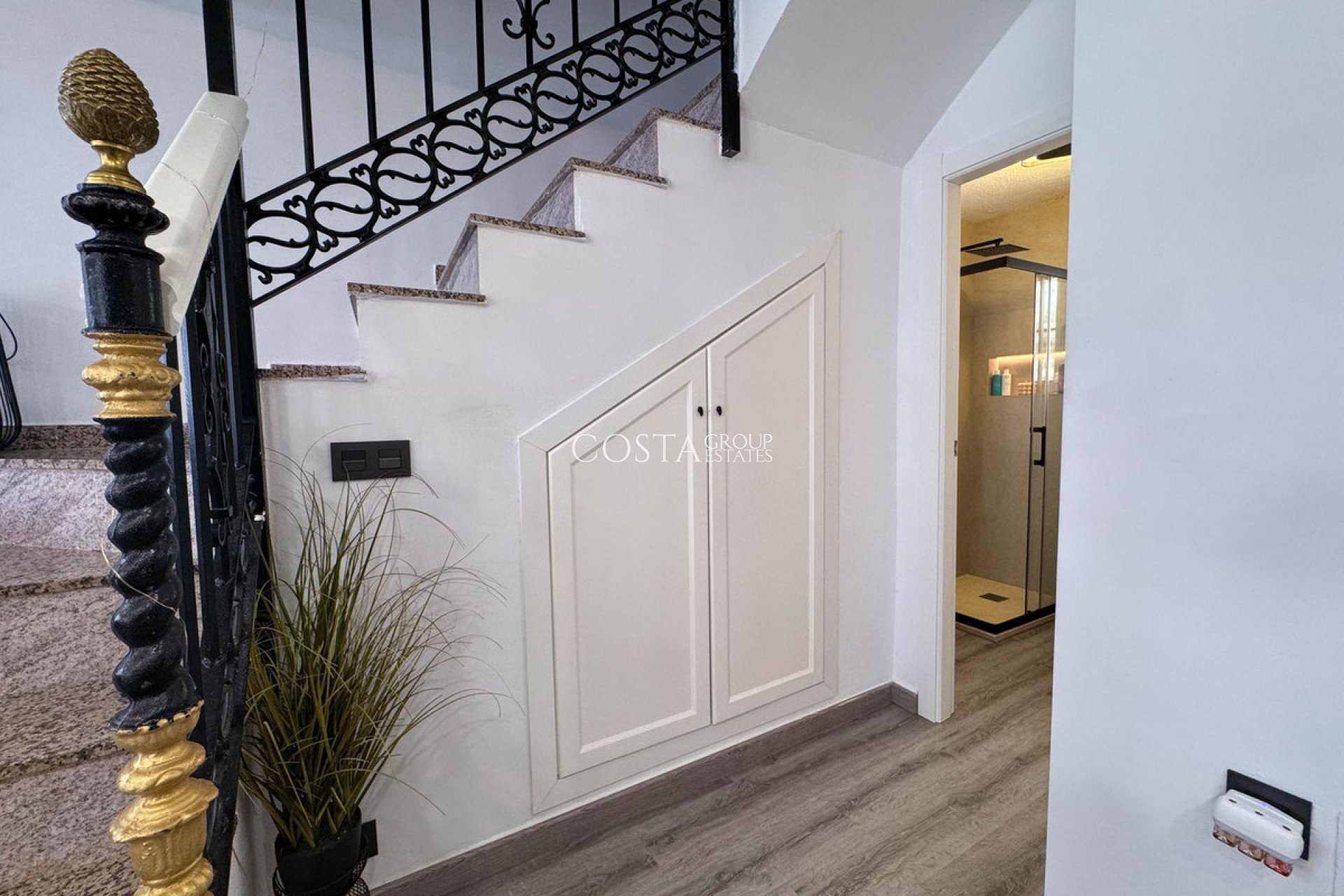 Wiederverkauf - Villa -
Orihuela Costa