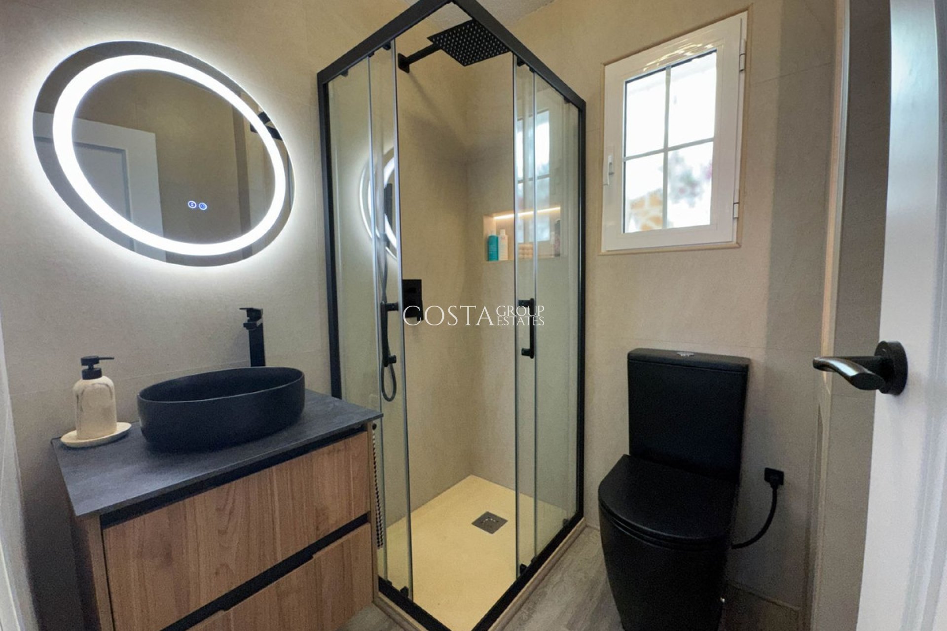 Wiederverkauf - Villa -
Orihuela Costa