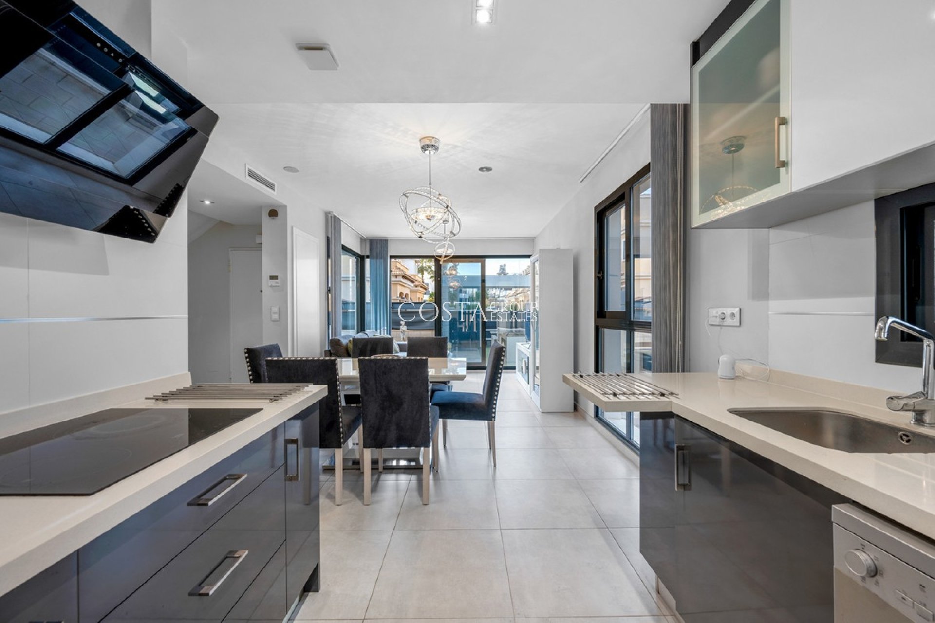 Wiederverkauf - Villa -
Orihuela Costa