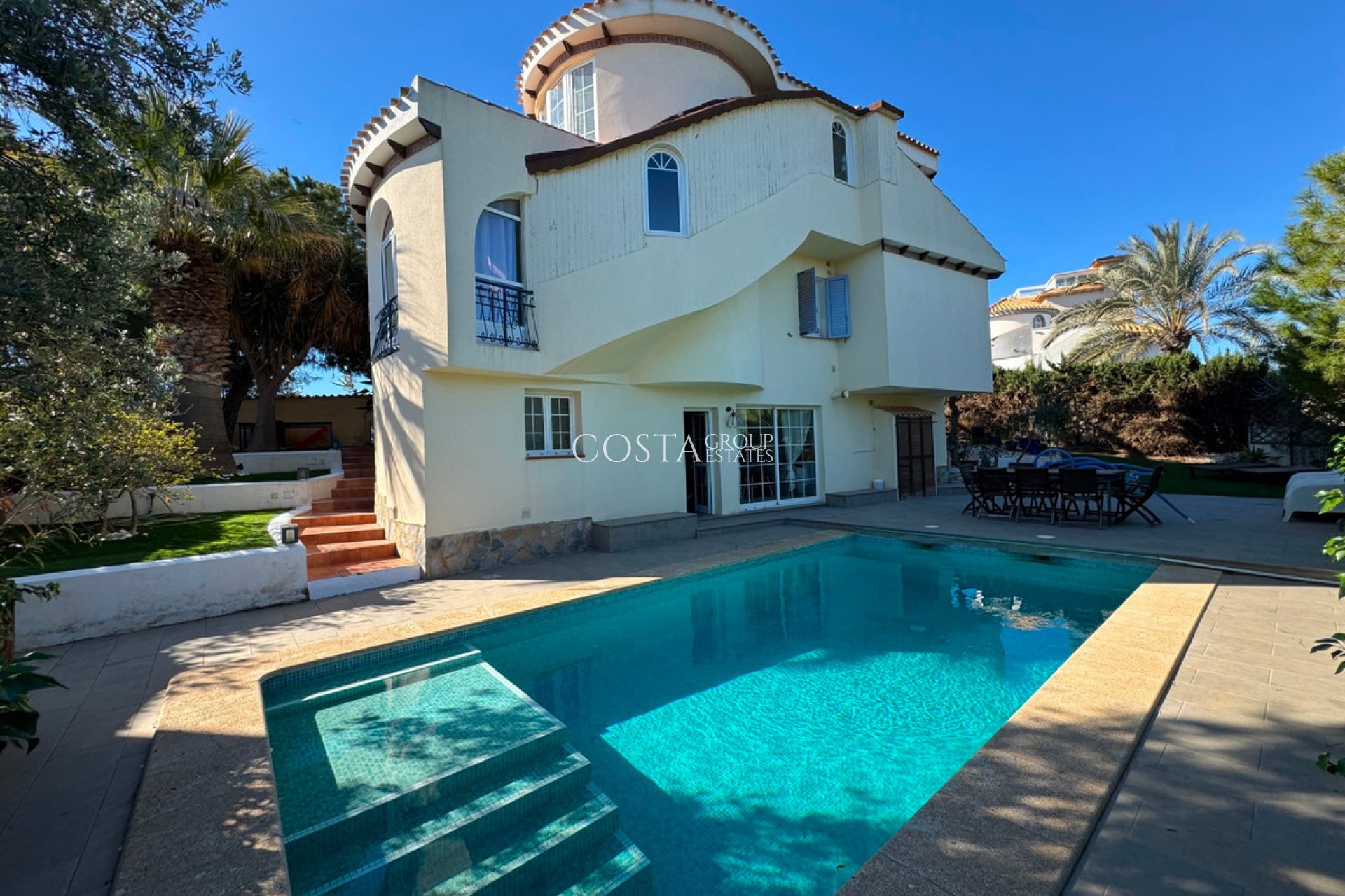 Wiederverkauf - Villa -
Orihuela - La Zenia