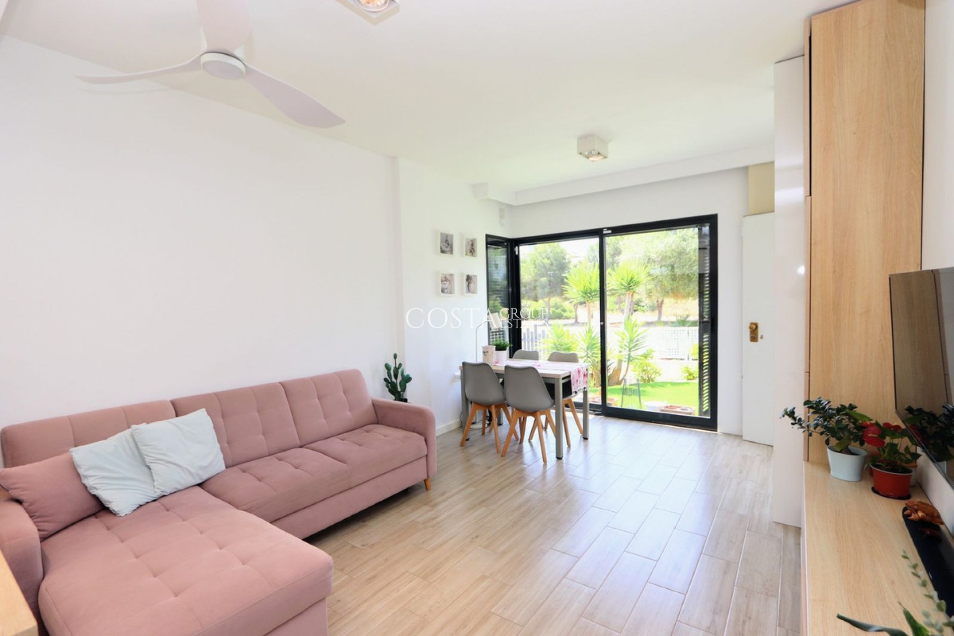 Wiederverkauf - Villa -
Orihuela - La Zenia