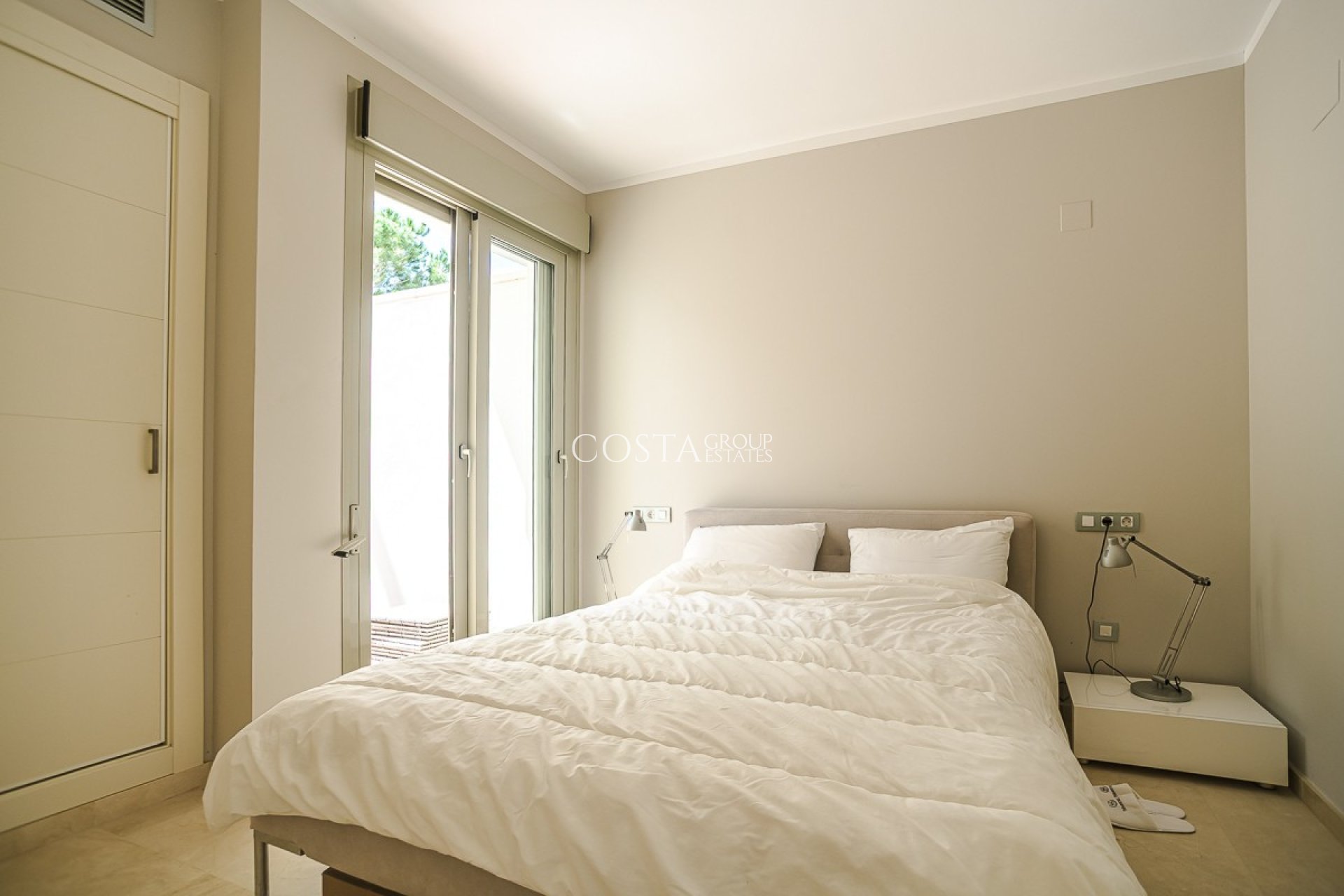 Wiederverkauf - Villa -
Orihuela - Las Colinas Golf