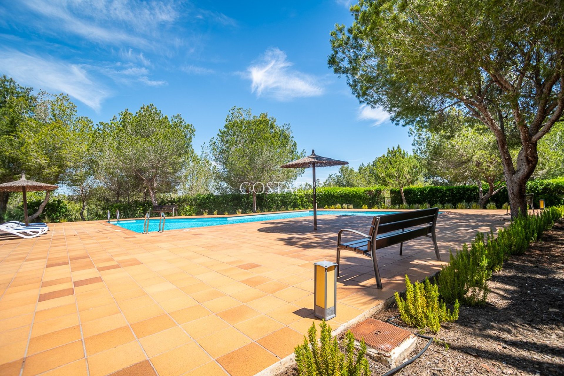 Wiederverkauf - Villa -
Orihuela - Las Colinas Golf