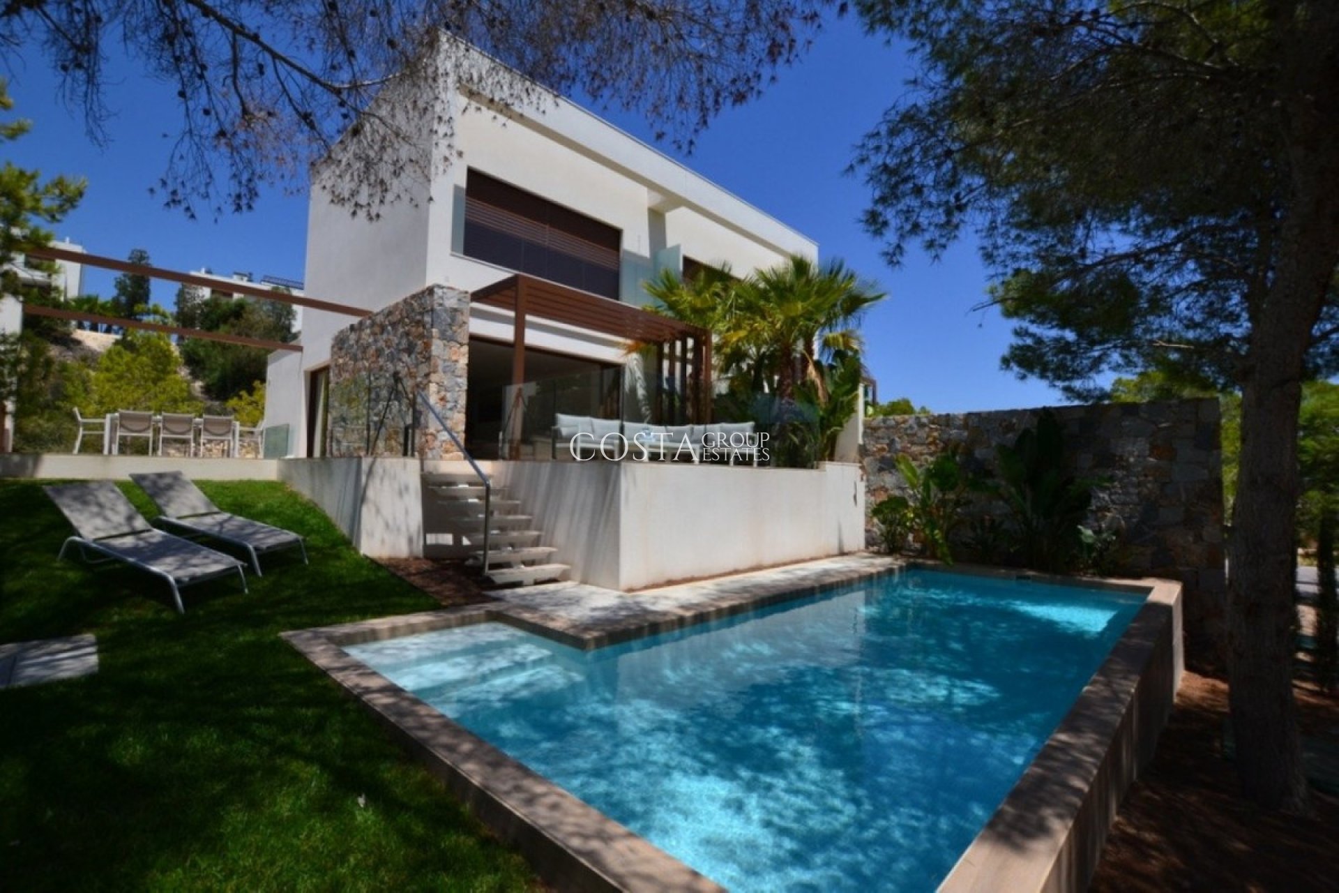 Wiederverkauf - Villa -
Orihuela - Las Colinas Golf