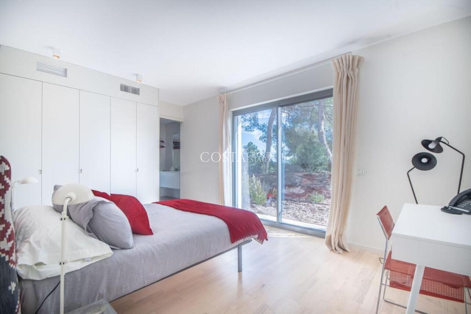 Wiederverkauf - Villa -
Orihuela - Las Colinas Golf